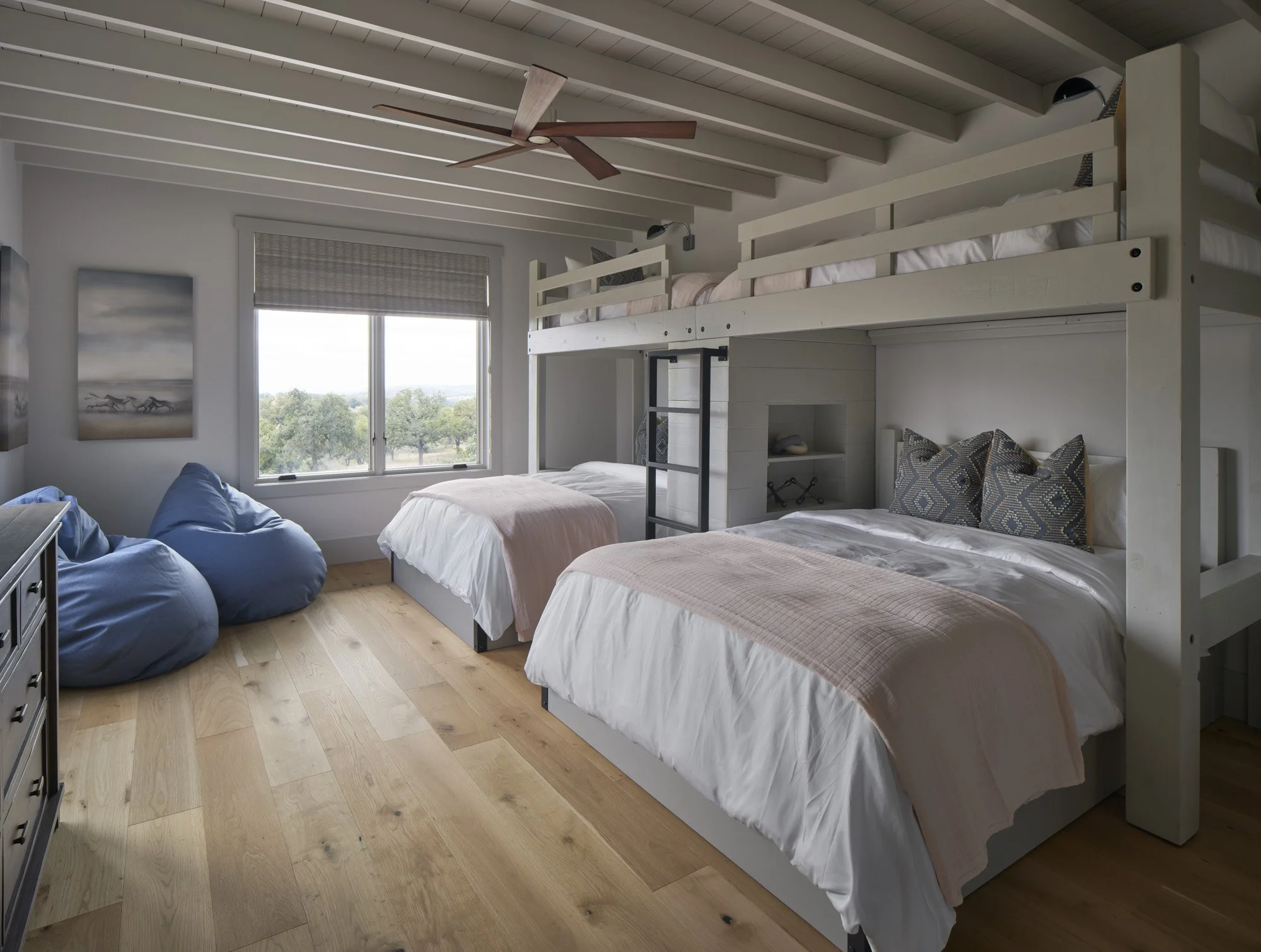 13 Andrea_Calo_22181_w.jpg