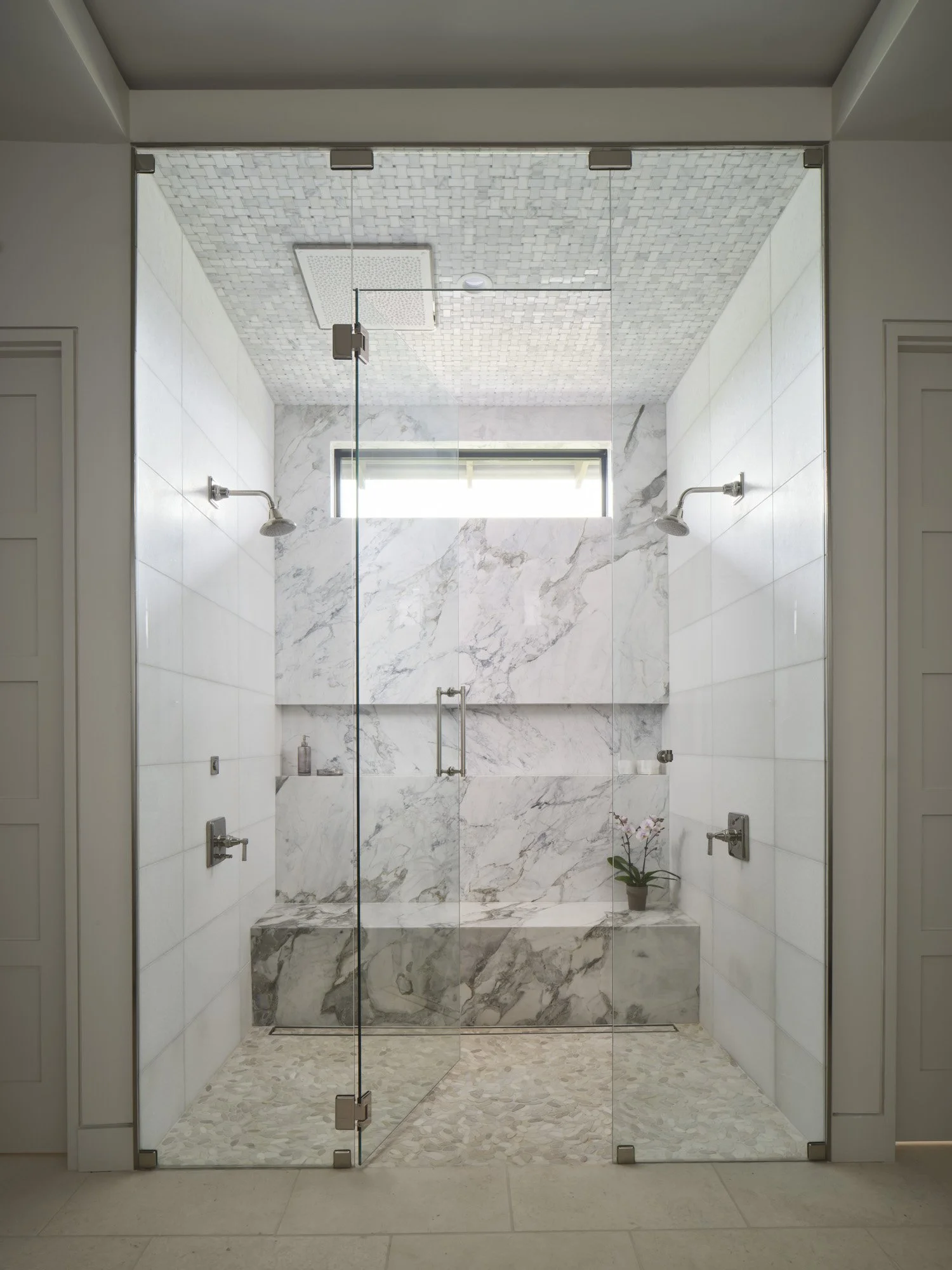 14 Andrea_Calo_primary bath b.jpg