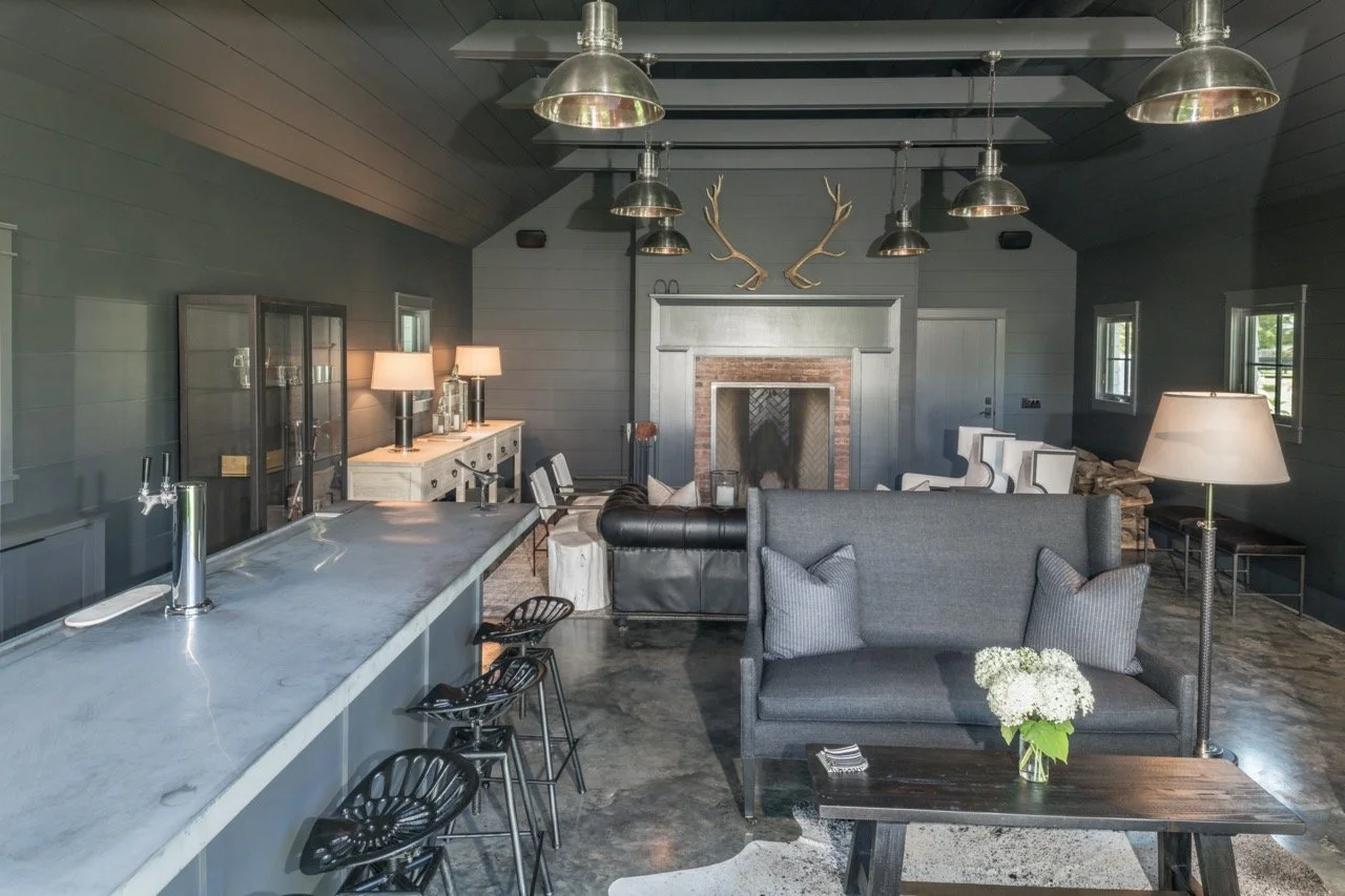 16 Tavern 2 Large.jpeg