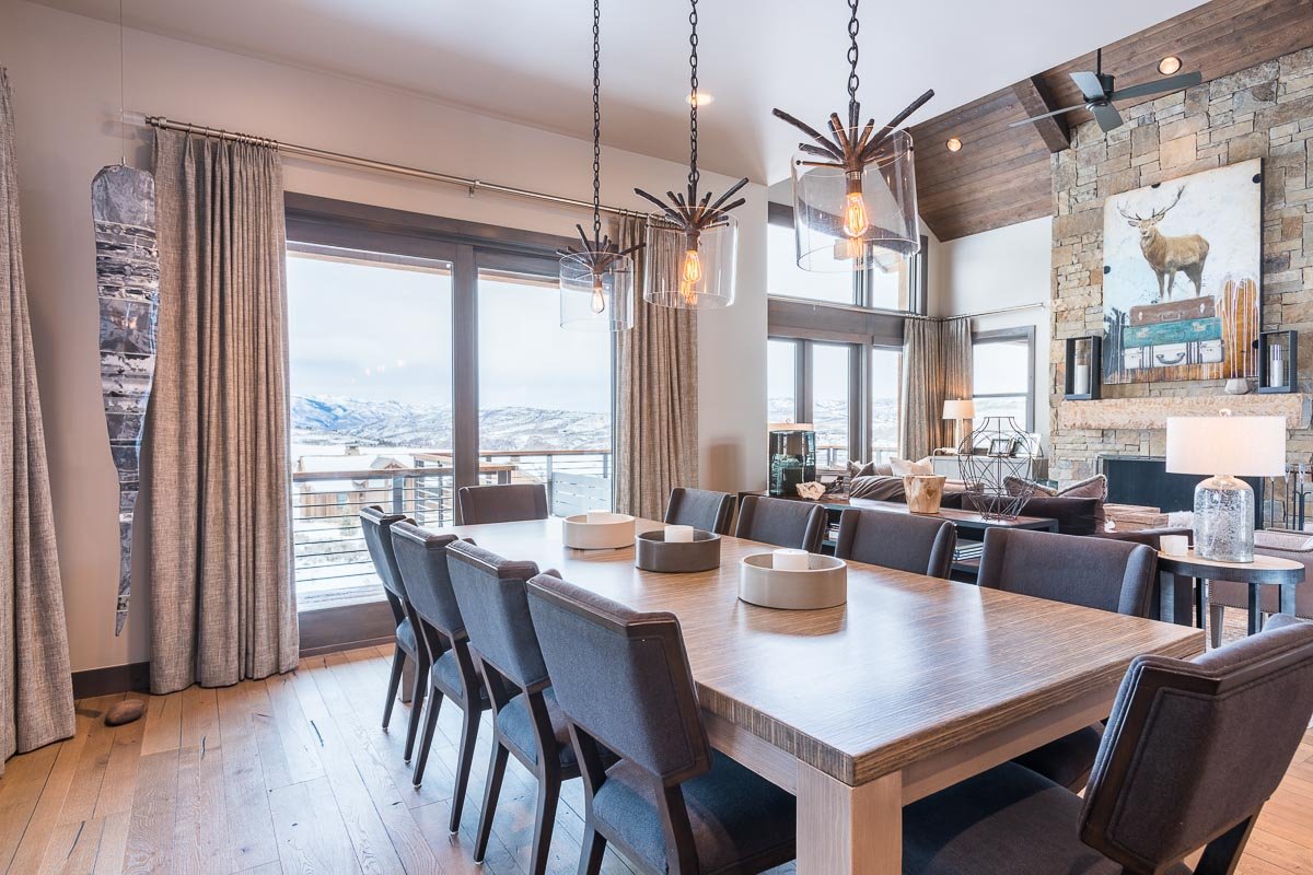 8 VR Lot 158 Dining.jpg