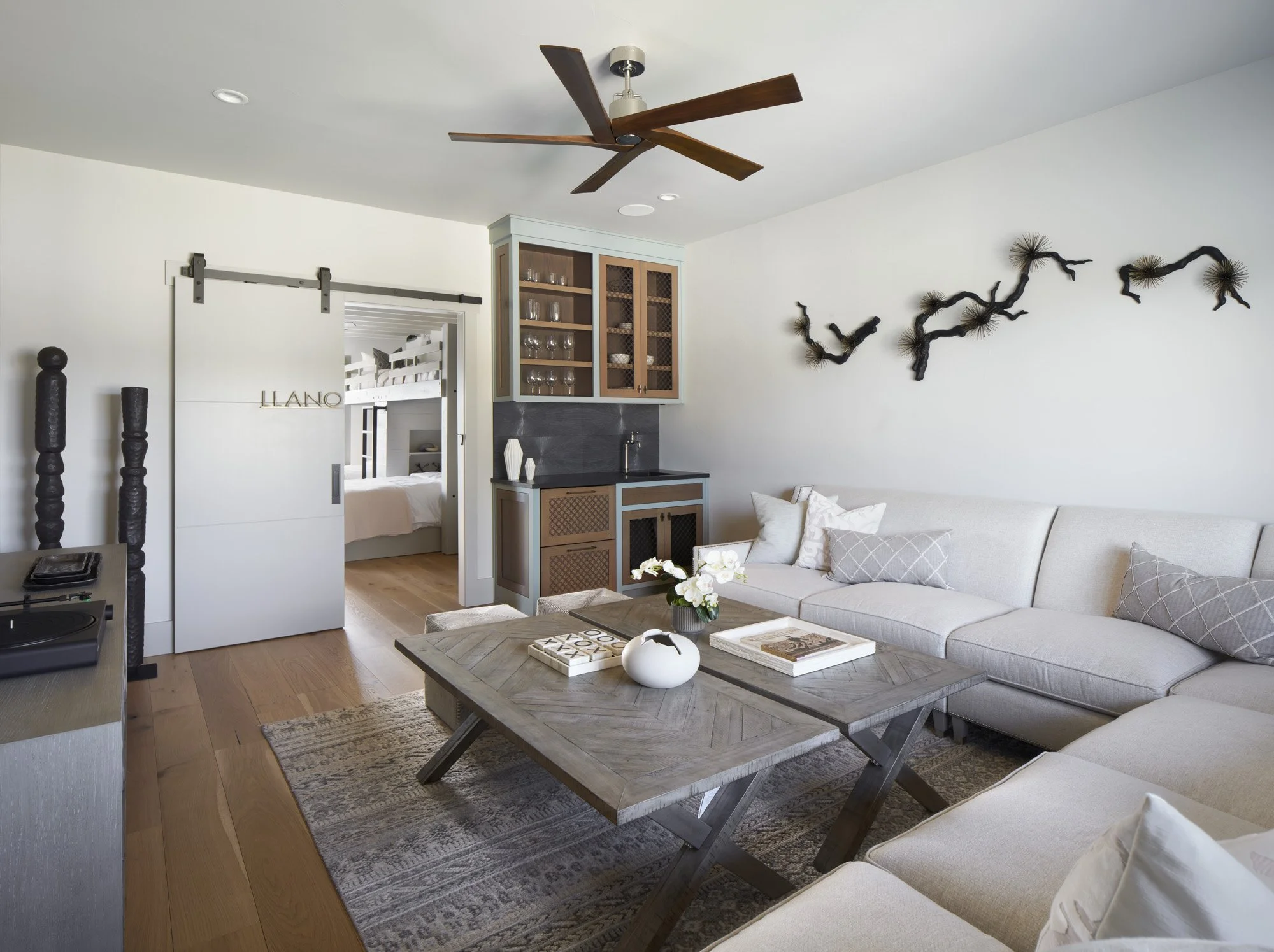 14 Andrea_Calo_22192_w.jpg