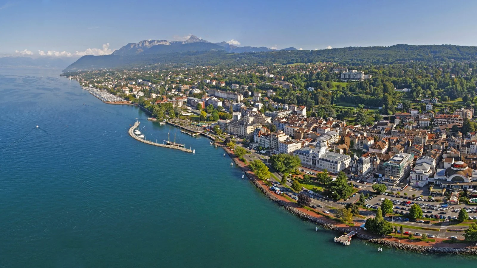 Photo panoramique ville d'Évian