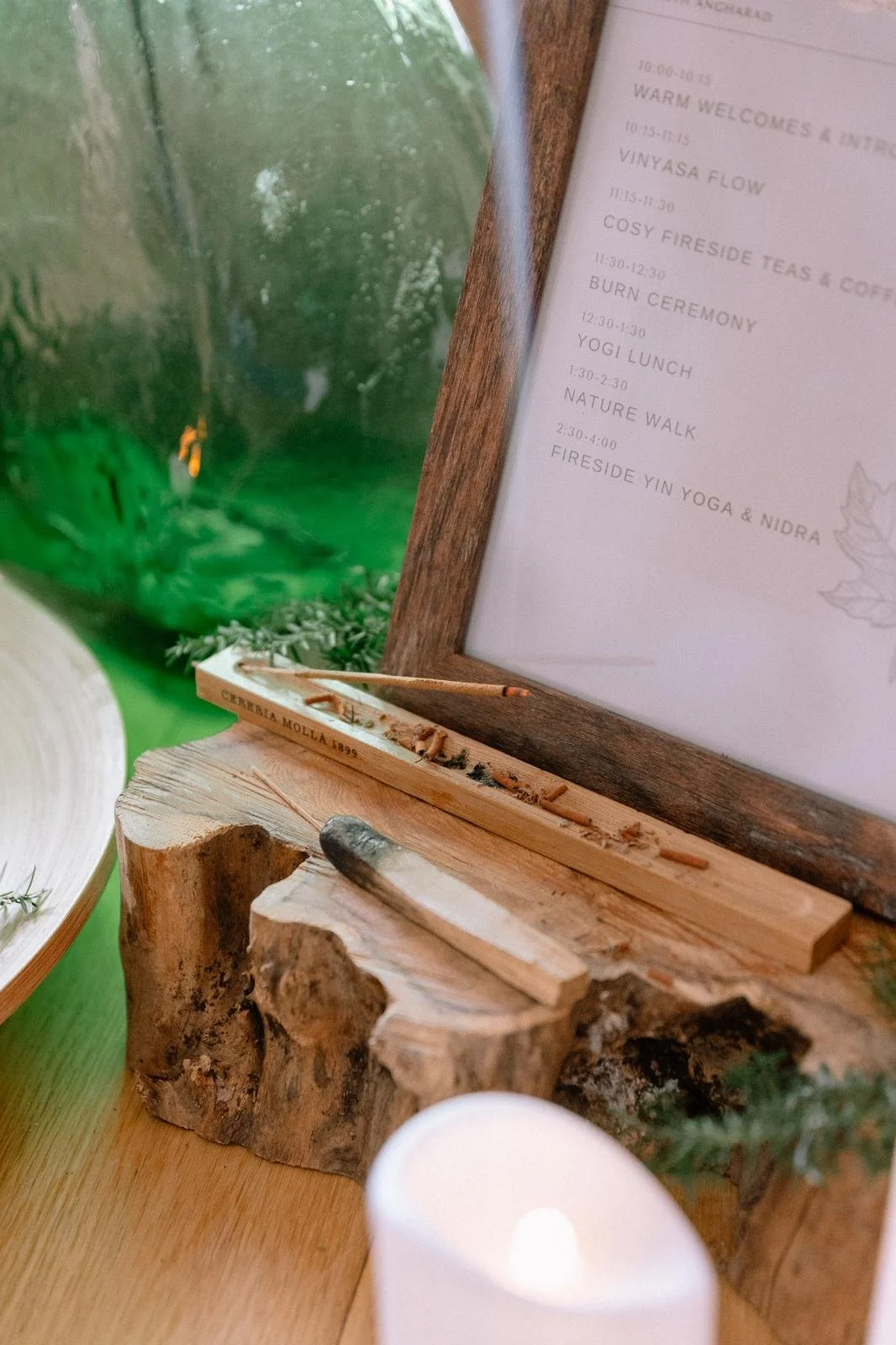 Grounding scents and aromatherapy  that perfectly align with the them of the yoga retreat