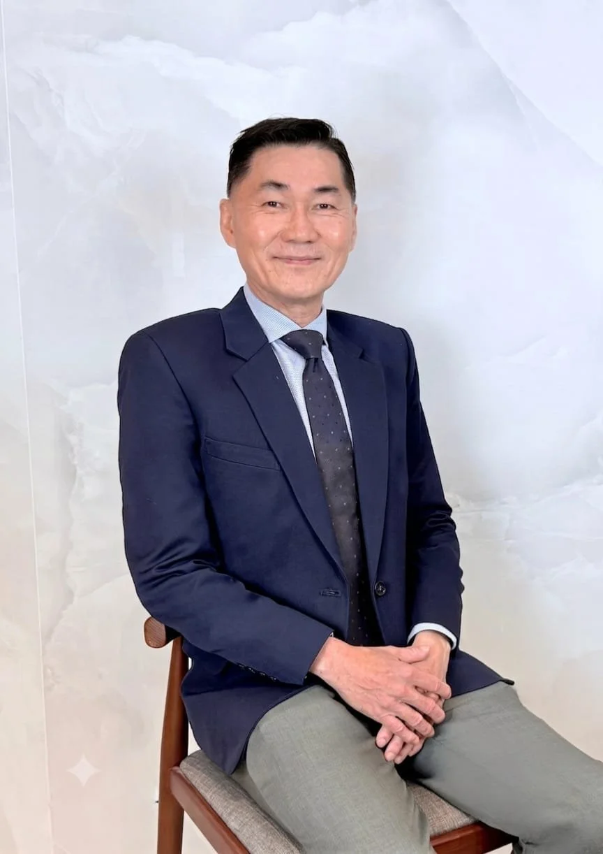 Liu San Li, Avallis Investments