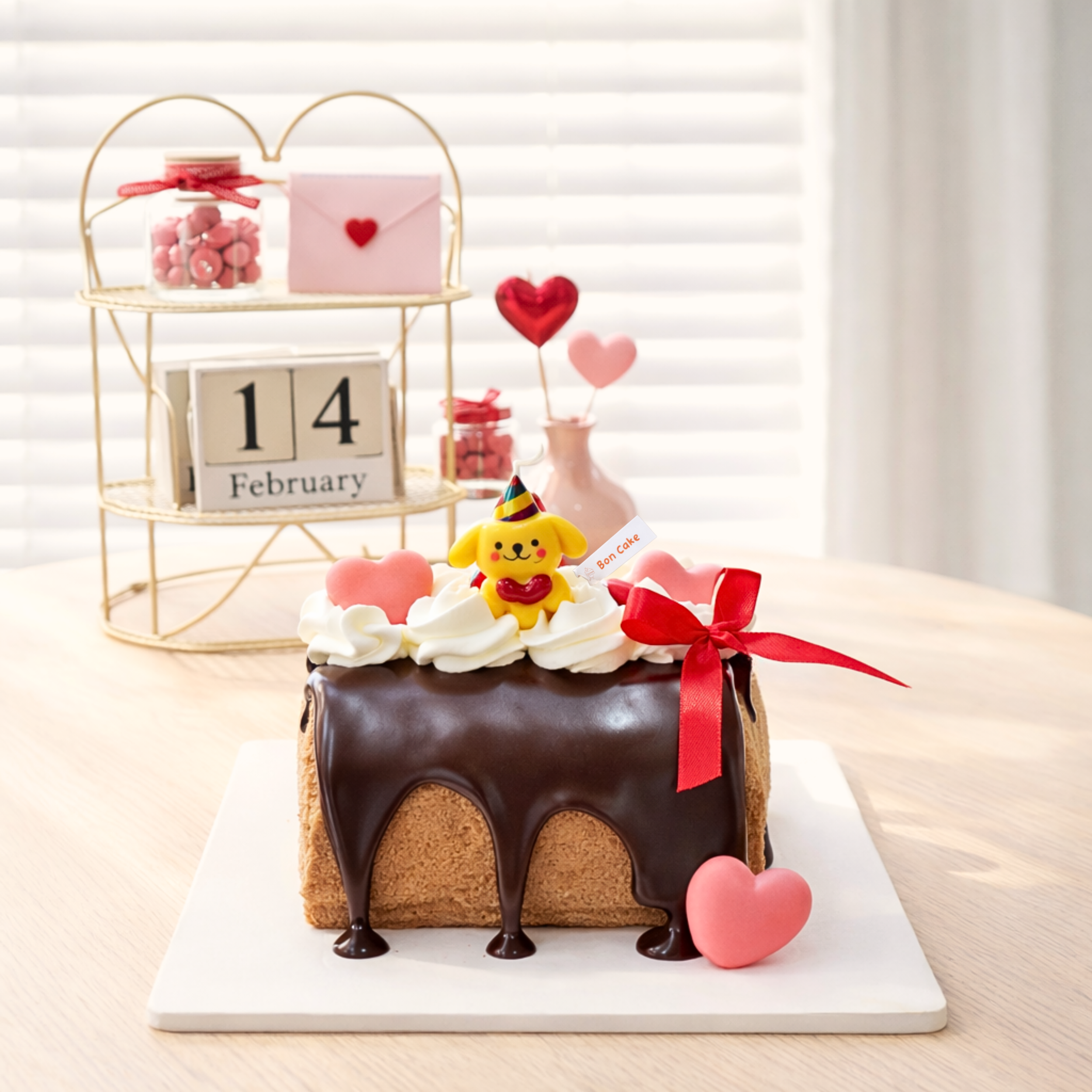 LOVE in Mocha hazelnut Roll Cake