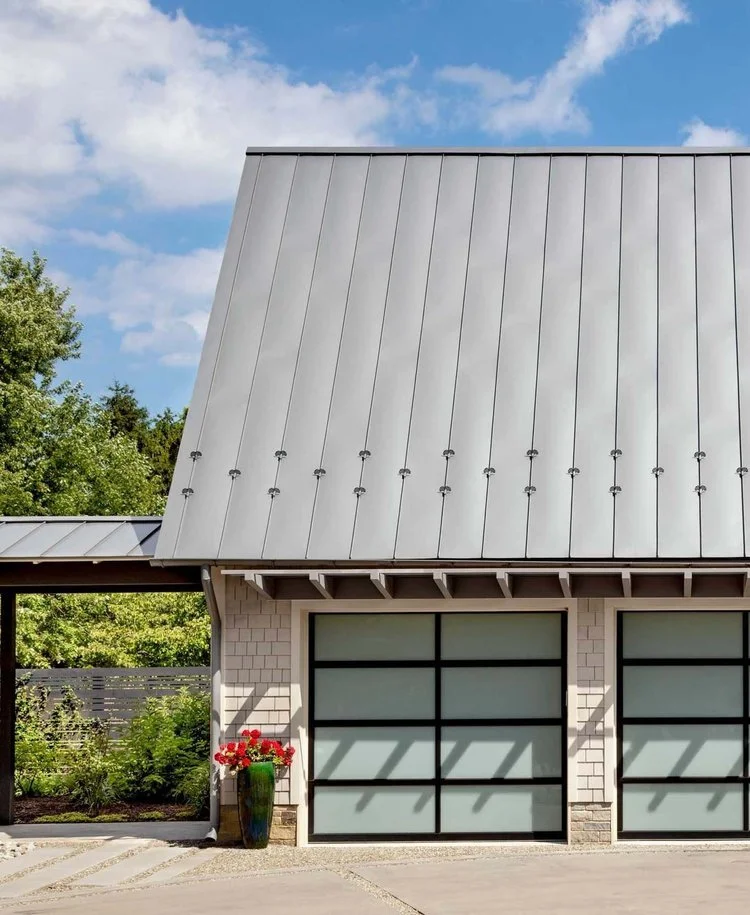 tidewater-modern-house-modern-garage-roof-design-annapolis-md-kimmel-architects.jpg
