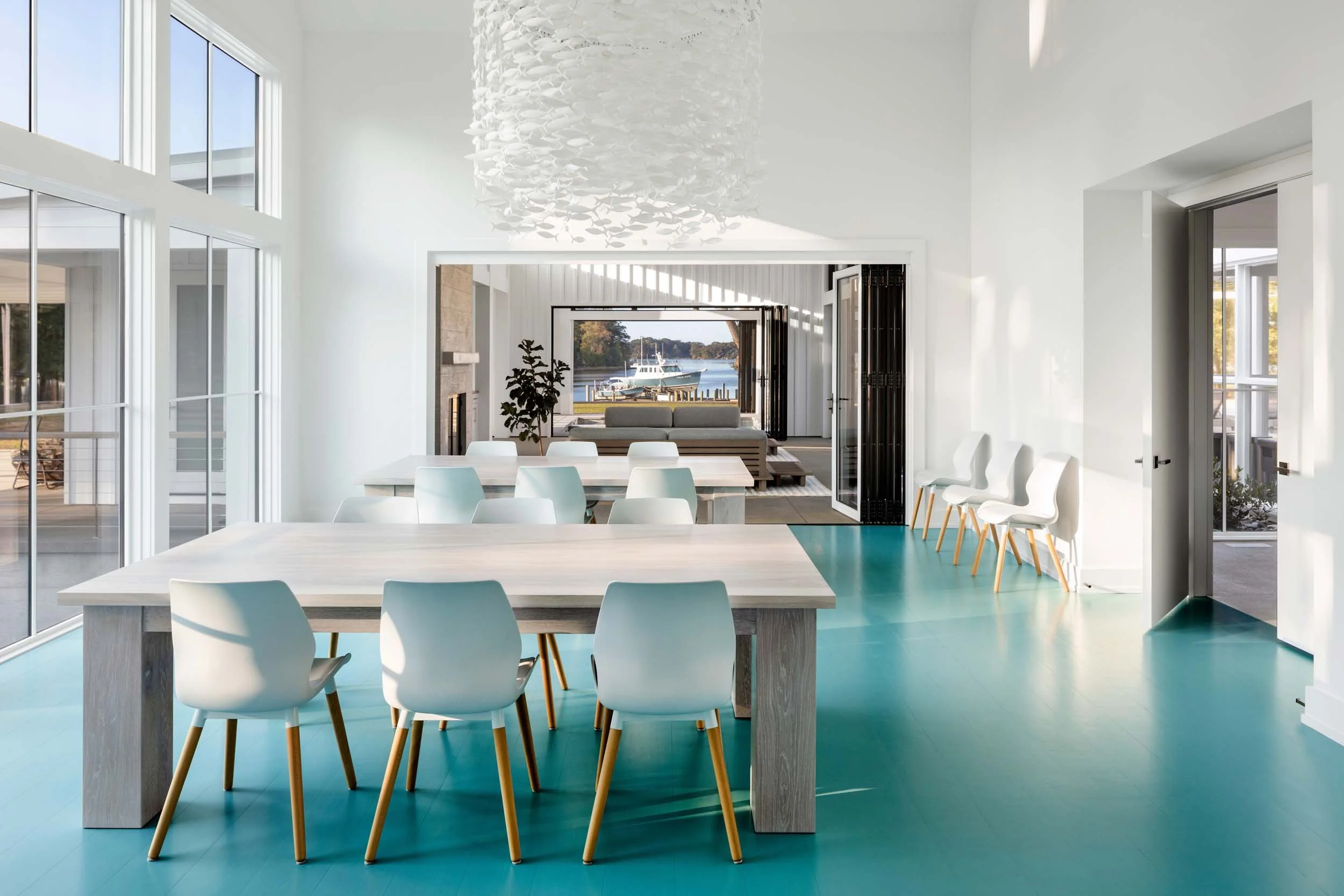 Expansive-Dining-Windows-Waterfront-Farmhouse-Kimmel-Studio_1.jpg