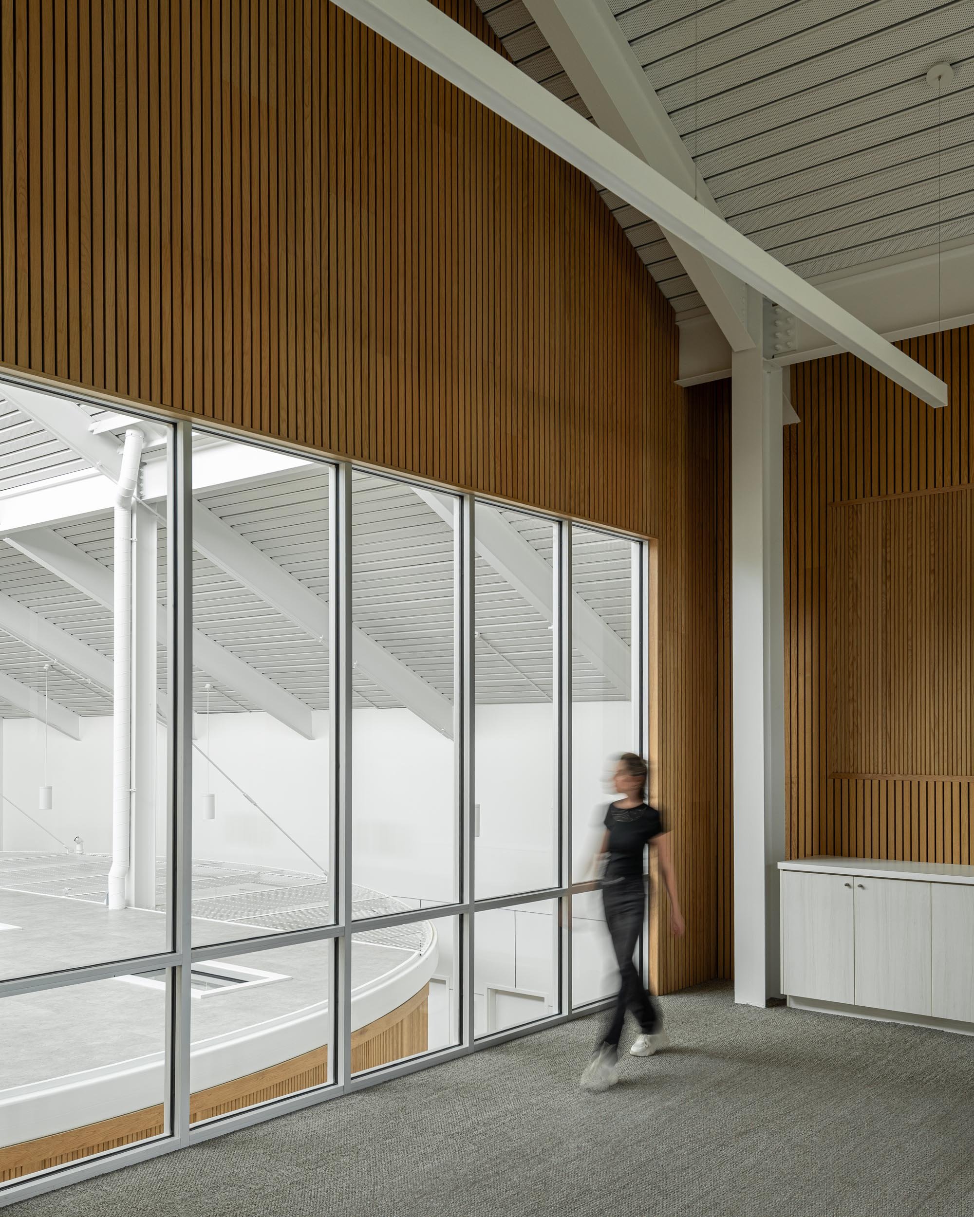 eastern-shore-medical-center-modern-office-large-windows-natural-view-lewes-de-kimmel-architects.jpg