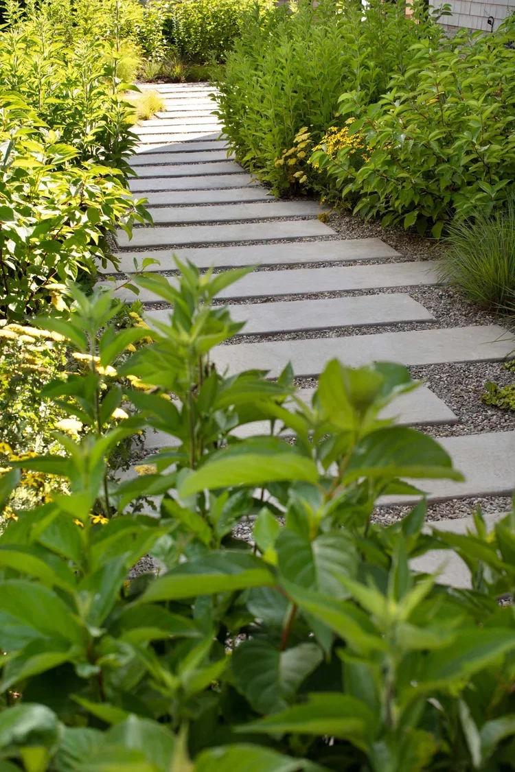 tidewater-modern-house-annapolis-architecture-pathway-annapolis-md-kimmel-architects.webp