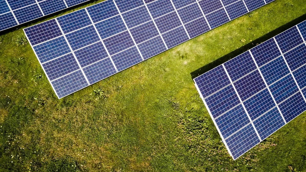 sustainability-architecture-design-solar-panels-top-view-kimmel-architects.webp