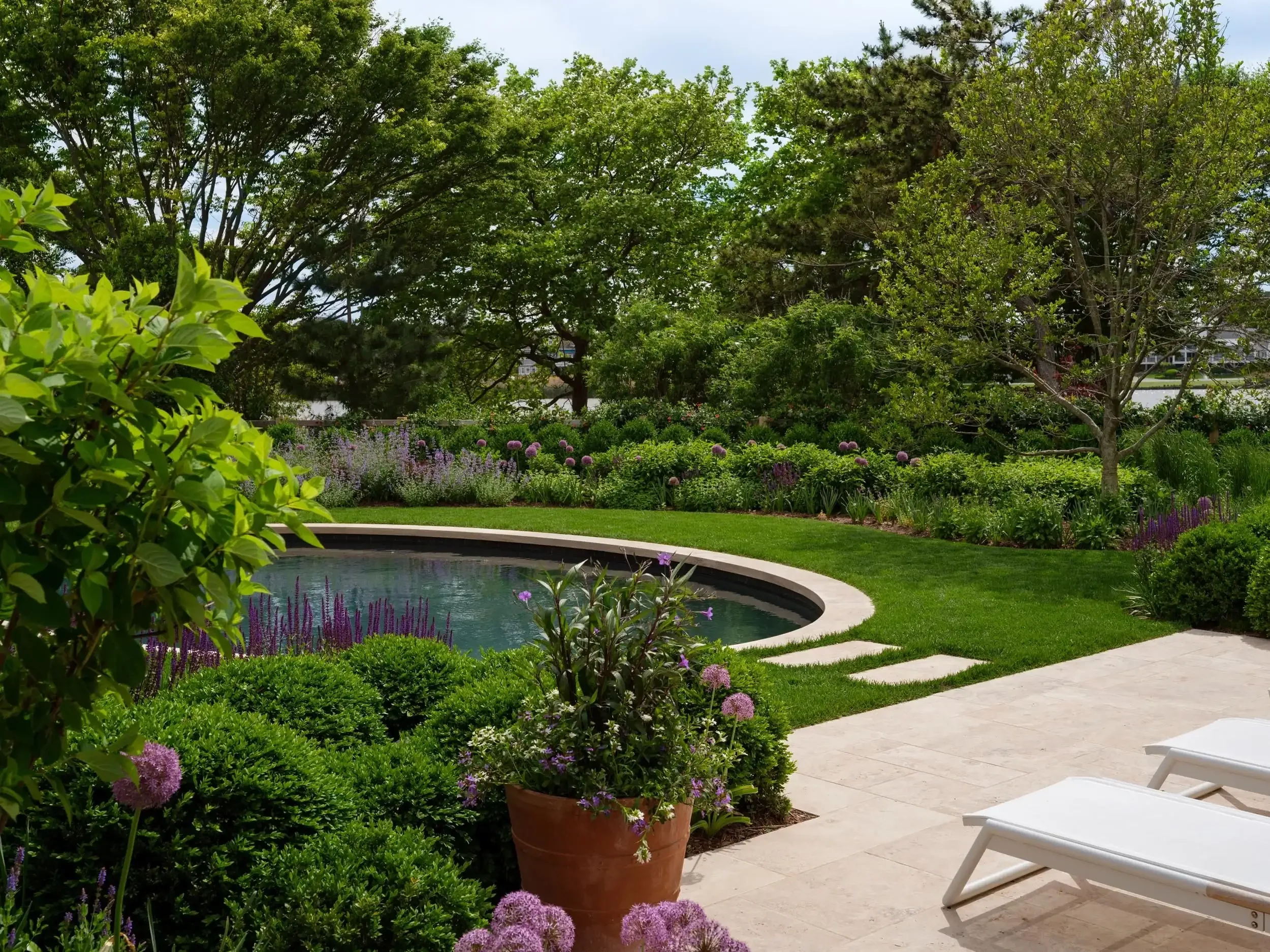 shingle-beach-house-coastal-backyard-pool-rehoboth-de-kimmel-architects.webp
