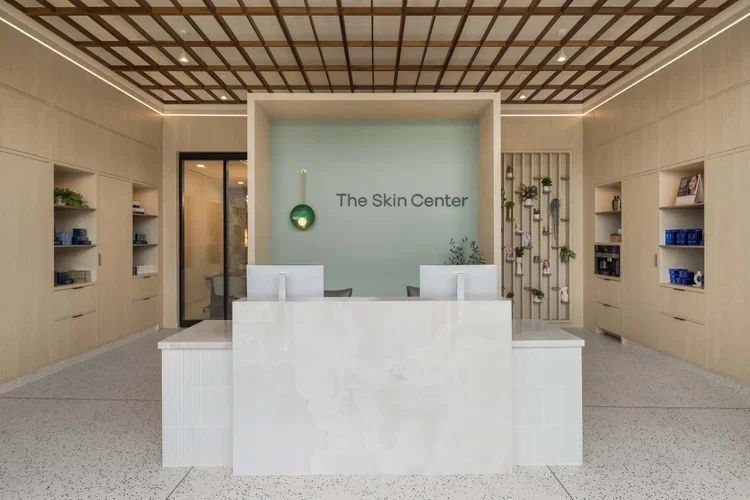 skin-center-spa-reception-desk-marble-westlake-oh-kimmel-architects.webp
