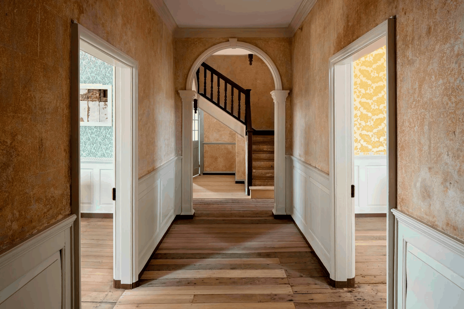 historic-house-renovation-interior-connecting-doors-queenstown-md-kimmel-architects.png