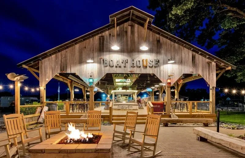 boat-house-fire-pit-lounge-area-deale-md-kimmel-architects.jpg