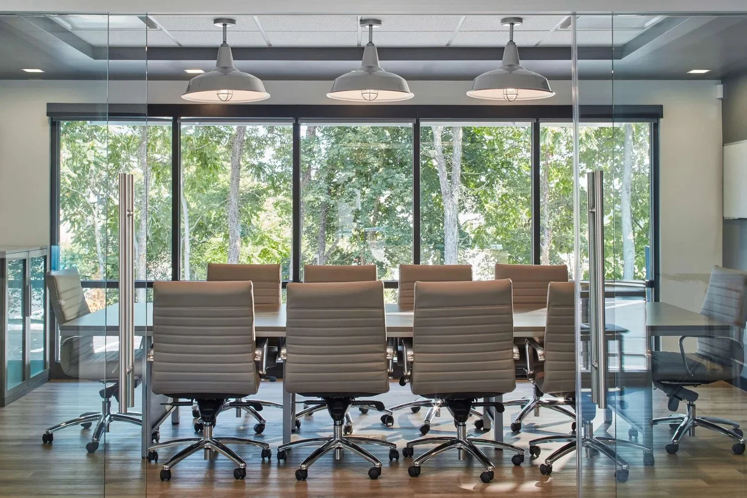 wyetech-office-conference-room-meeting-table-annapolis-md-kimmel-architects.jpg