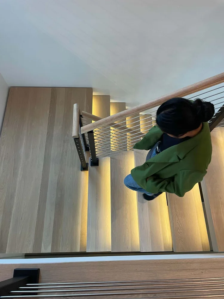 about-modern-staircase-interior-design-details-kimmel-architects.webp