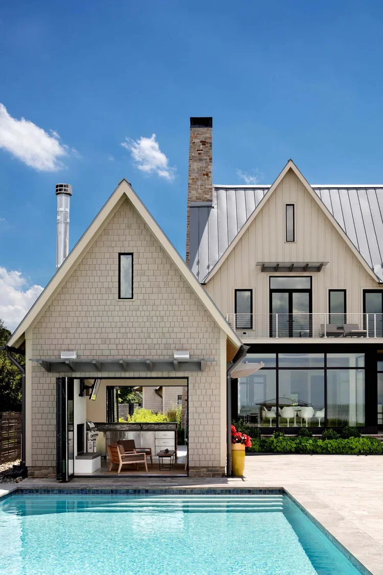 tidewater-modern-house-swimming-pool-waterfront-property-architecture-annapolis-md-kimmel-architects.webp