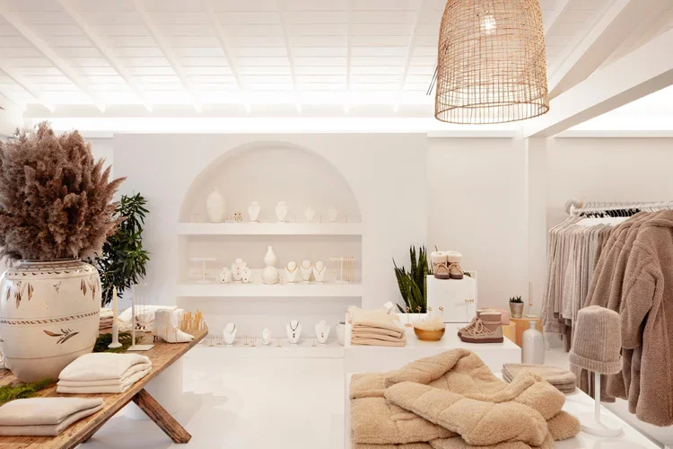 beach-boutique-boho-neutral-decor-display-bethesda-md-kimmel-architects.webp