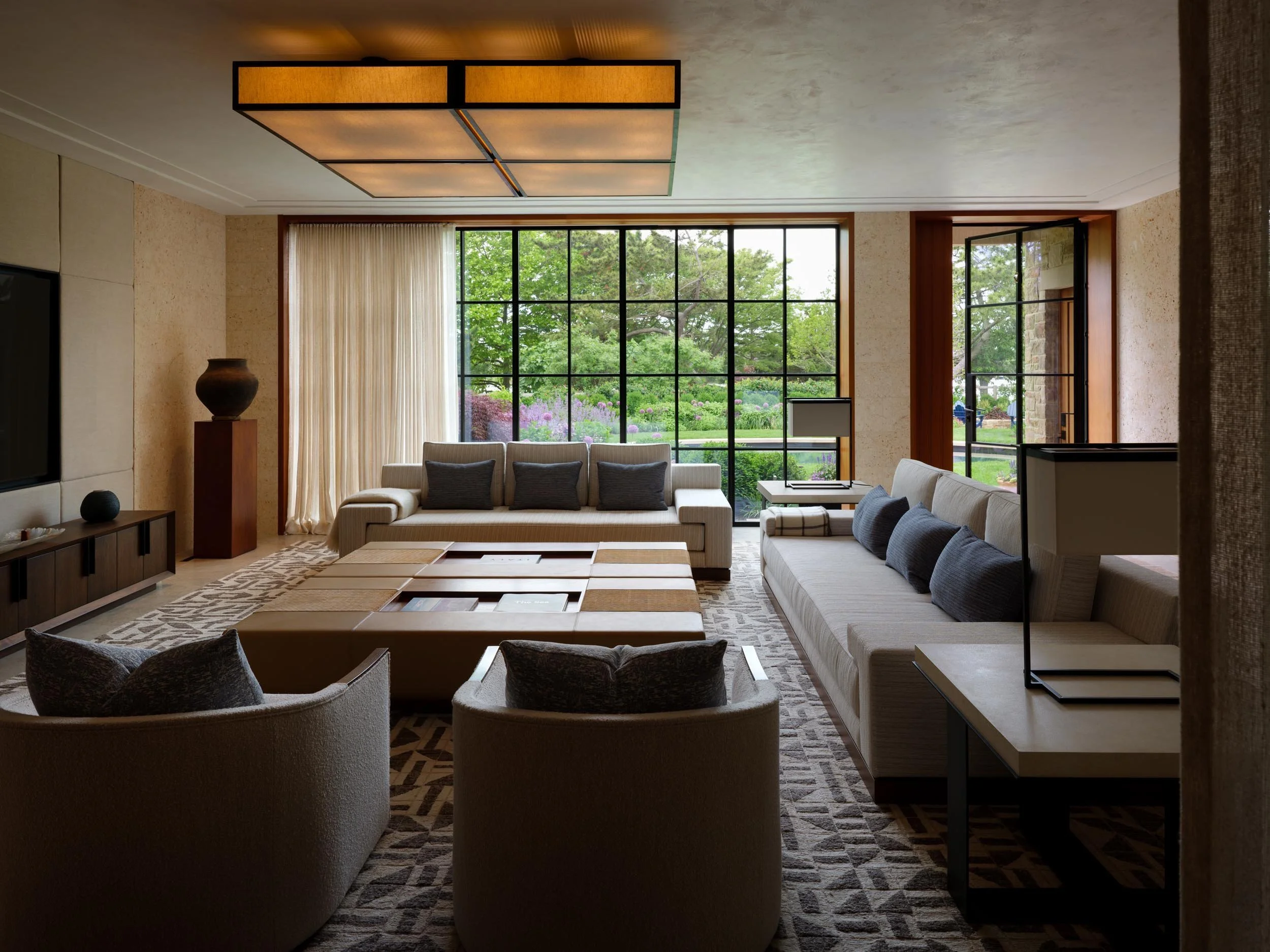 contemporary-family-room-custom-beach-house-kimmel-architects.jpg