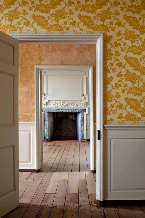 historic-house-renovation-yellow-floral-wallpaper-salon-queenstown-md-kimmel-architects.png