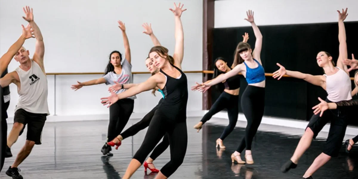 ADULT JAZZ CLASS