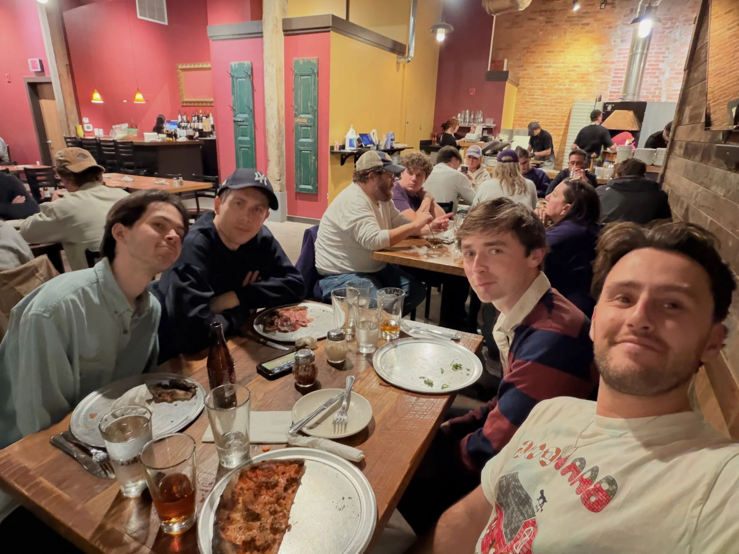 DDD6: Our restless protagonists ventured into the  @jamesmadisonuniversity stronghold that is Harrisonburg, the friendly city. A simple meal and a taste of the local ale (and a Mr Pibb for Matthew) has the dogs wishing a goodnight to all and to all g