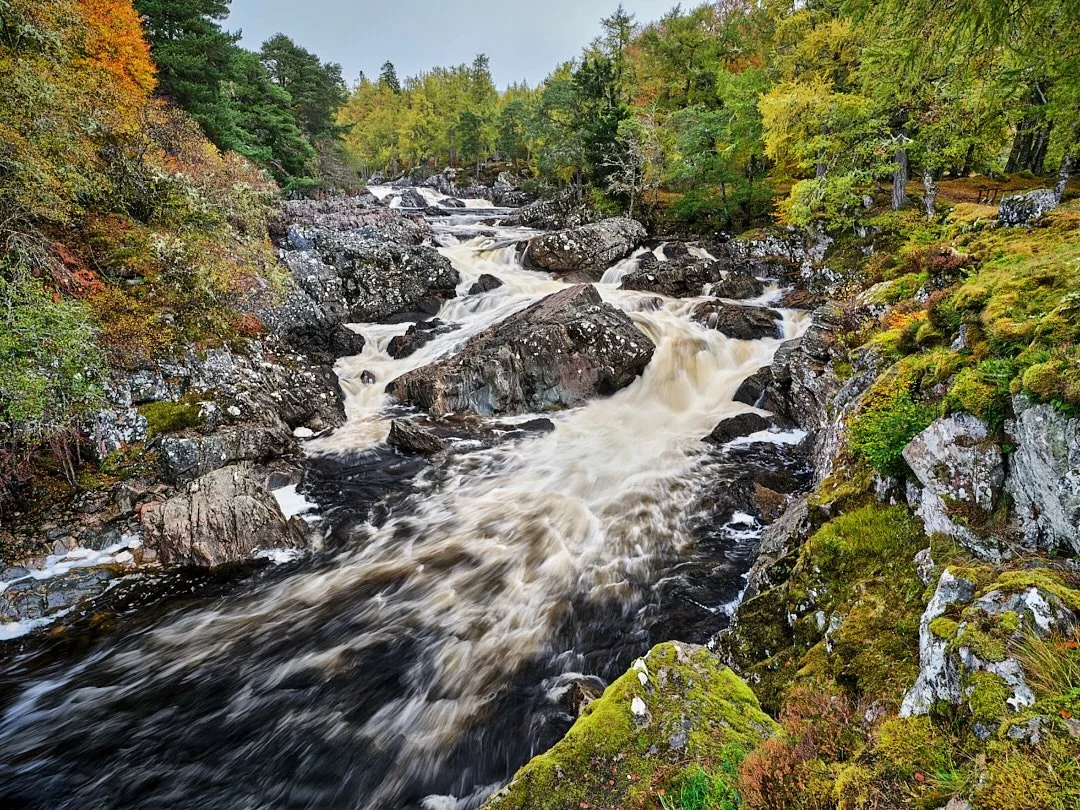 Achness Waterfall, River Cassley, Scotland. Fujifilm GFX 100S + GF 20-35mm at 25.5mm. NiSi JetMag Pro CPL. Single shot with no focus stacking or exposure blending. #scotland #scotlandlandscape #landscapephotographer #waterfall #autumn #autumntrees #f