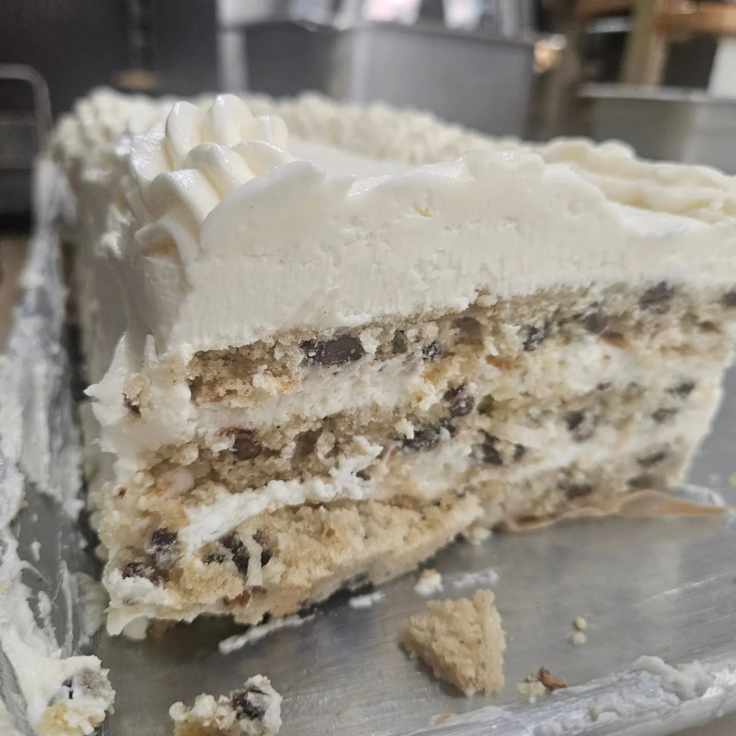 Today's $5 specials include pulled pork on a soft roll, turkey &amp; cheddar w/ horseradish mayo on a baby crocodile roll, pretzel dogs, and meat lovers' focaccia. For $10, we have a BIG taco salad. Sweets include almond croiisants, eclairs, hummingb