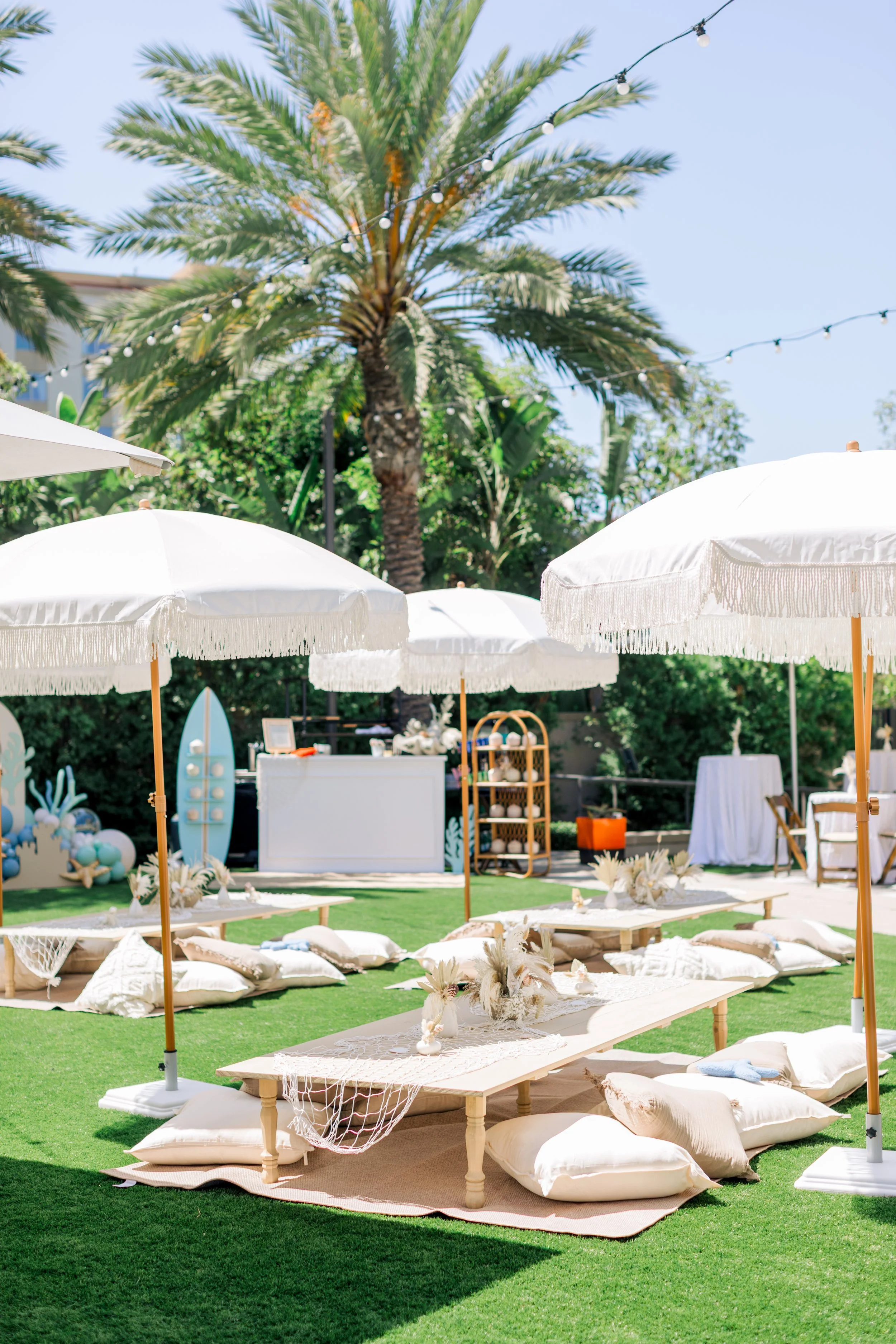 White Fringe Market Umbrella + Base (Priced per picnic umbrella )