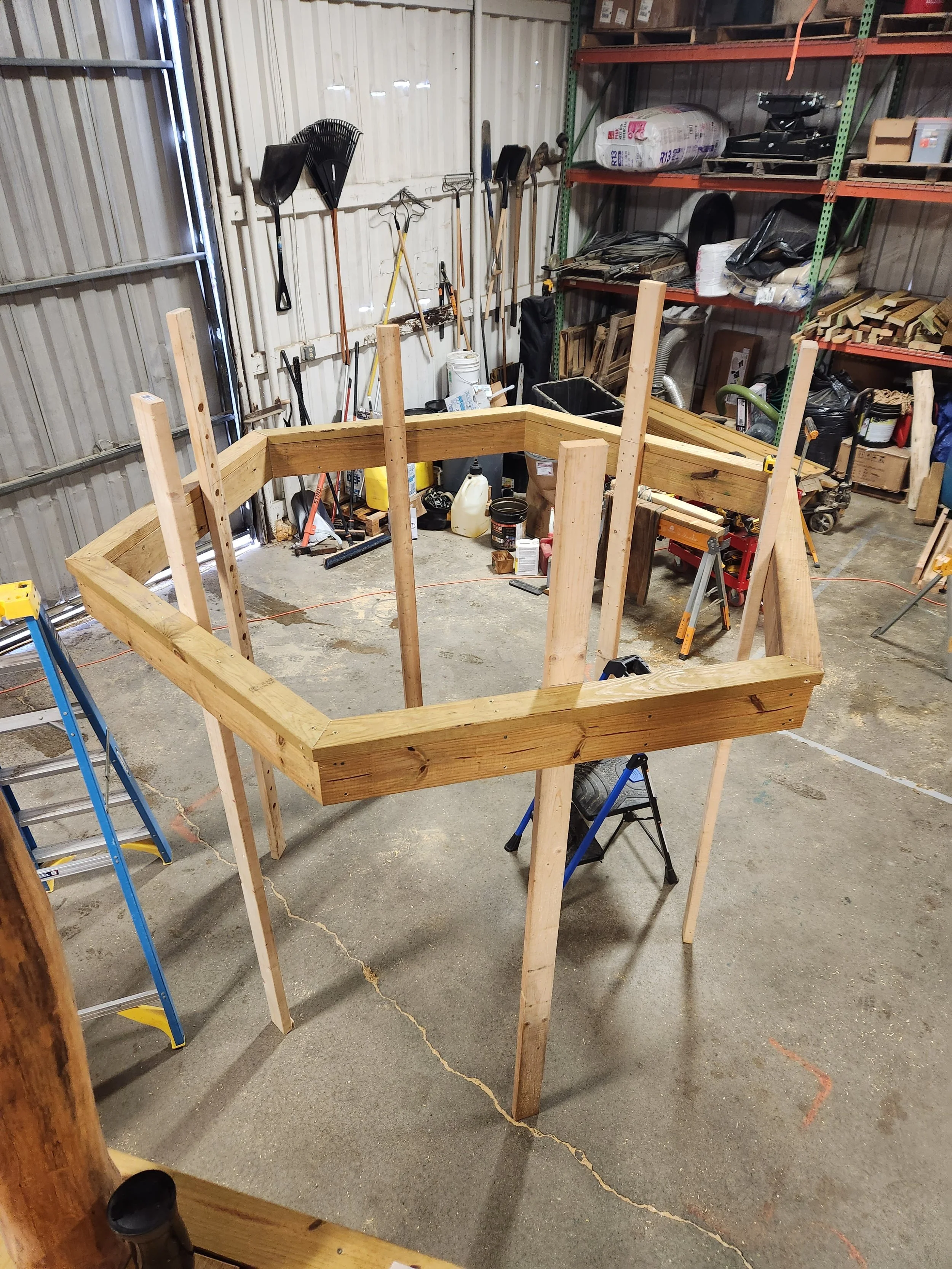 indianapolis-in-custom-black-locust-playground-treehouse-deck-framing-004.jpeg