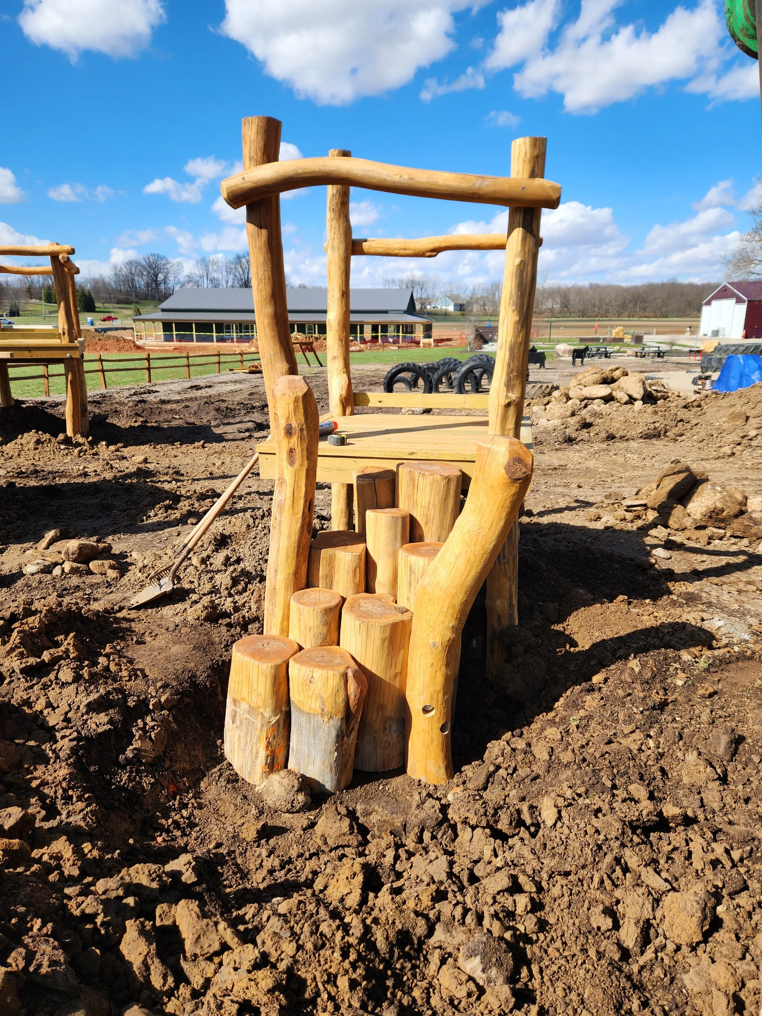 indianapolis-in-custom-black-locust-playground-treehouse-stump-climber-003.jpeg