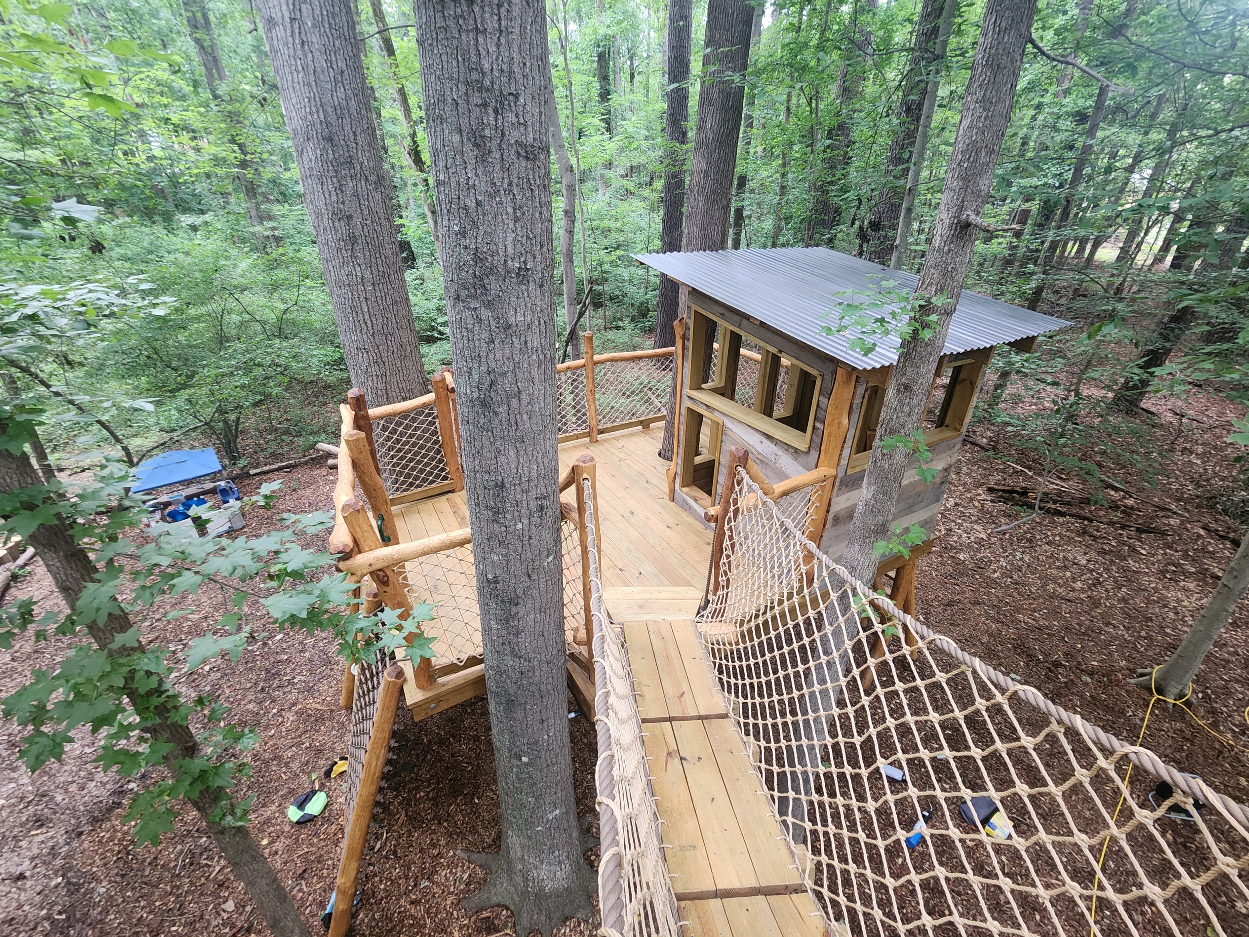 cary-nc-custom-black-locust-playground-treehouse-overview-003.jpeg