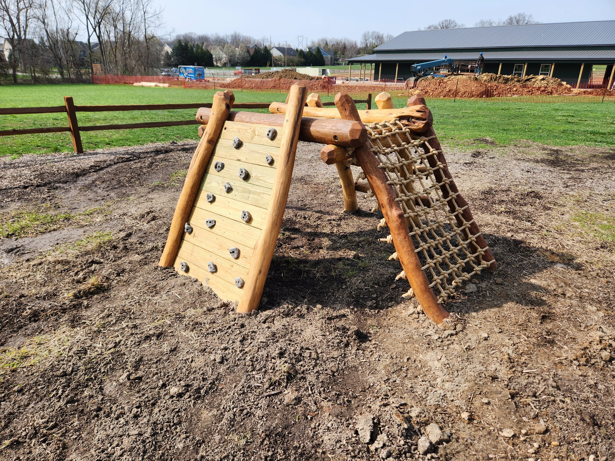 indianapolis-in-custom-black-locust-playground-treehouse-overview-030.jpeg