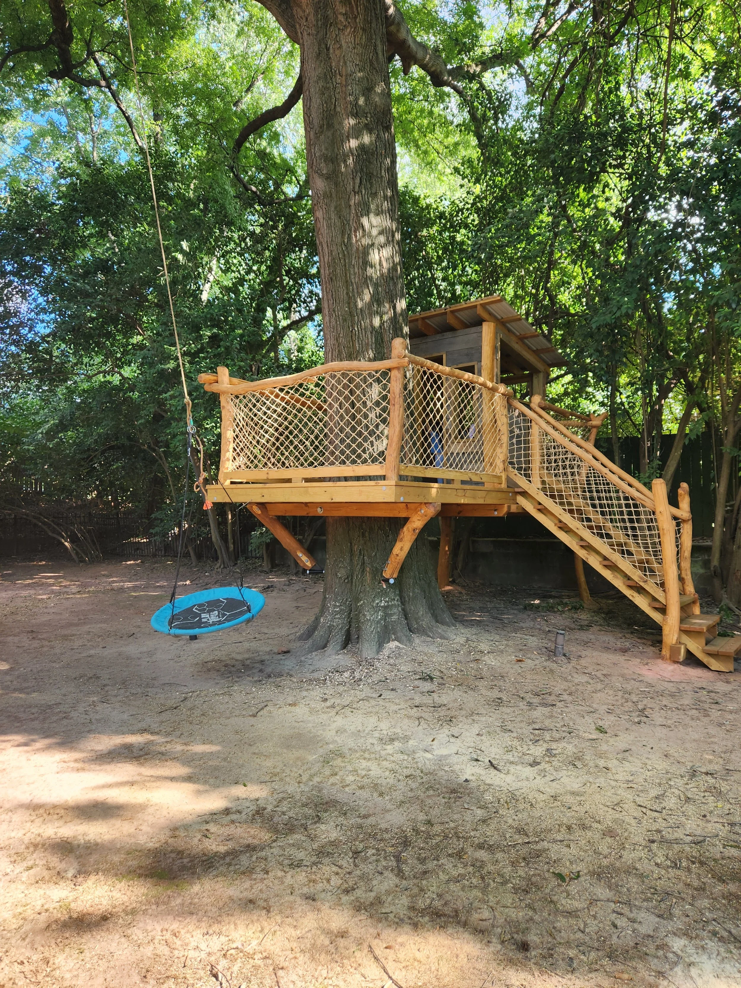 dilworth-charlotte-nc-custom-black-locust-playground-treehouse-overview-001.jpeg