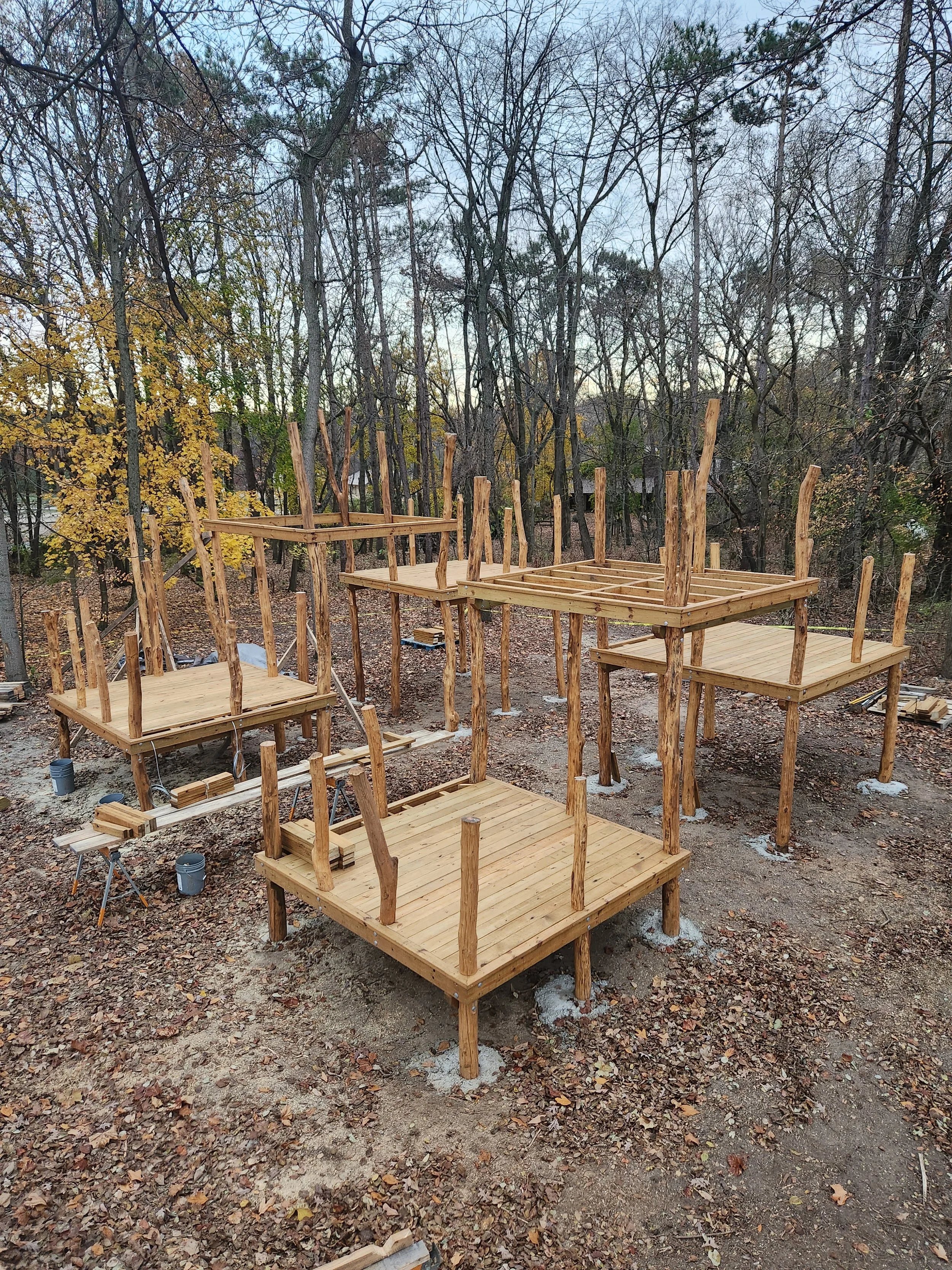 lafayette-in-custom-black-locust-playground-treehouse-decking-001.jpg