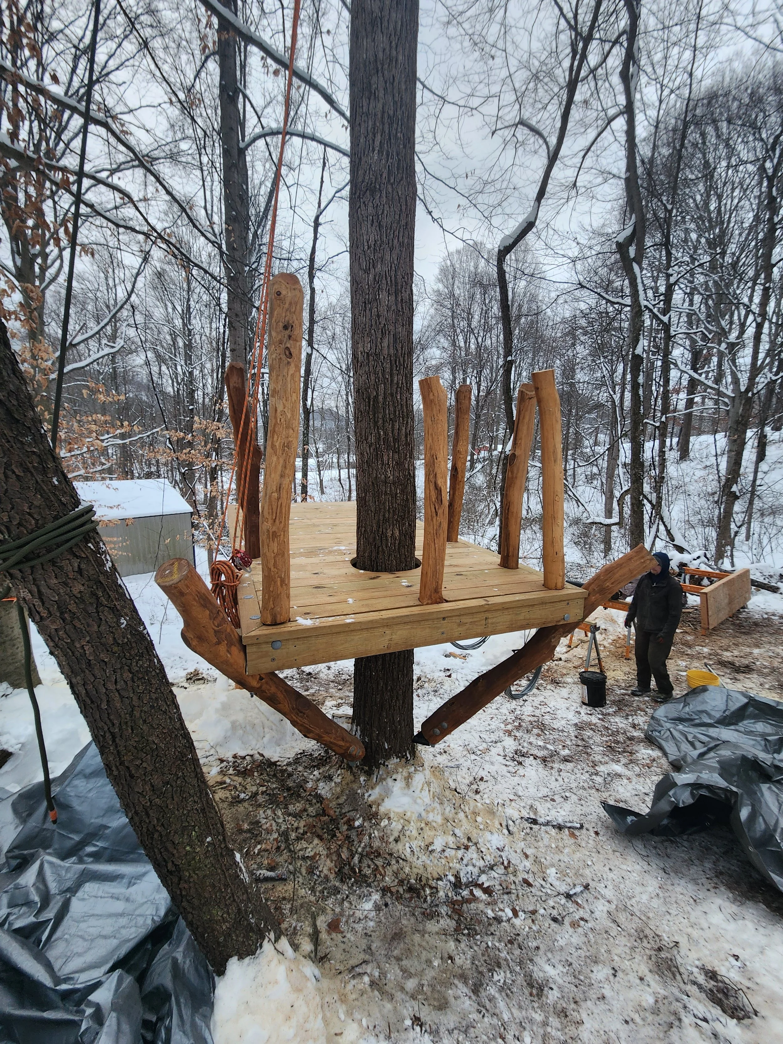 hocking-hills-oh-custom-black-locust-playground-treehouse-deck-framing-002.jpeg