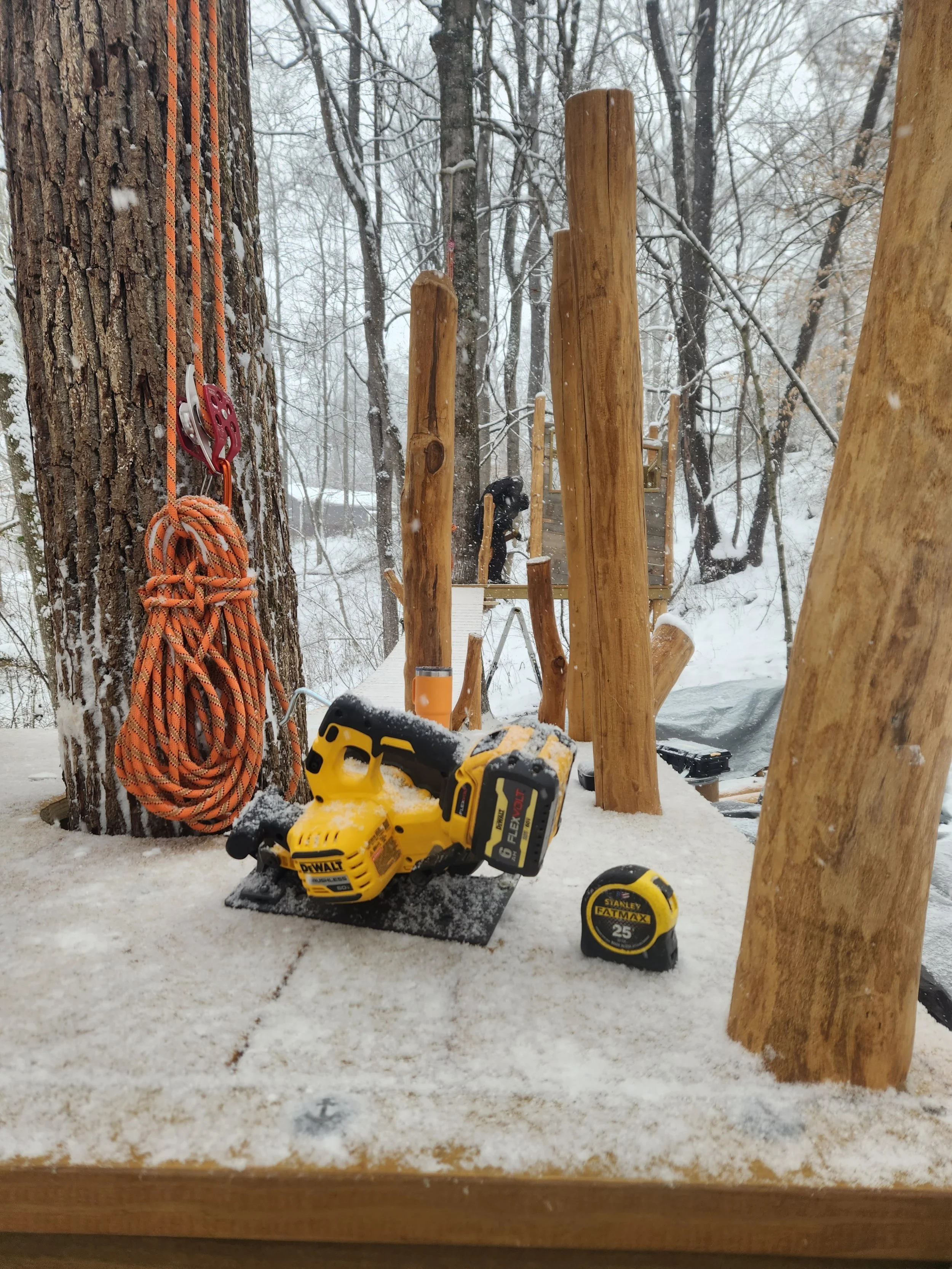 hocking-hills-oh-custom-black-locust-playground-treehouse-decking-005.jpeg