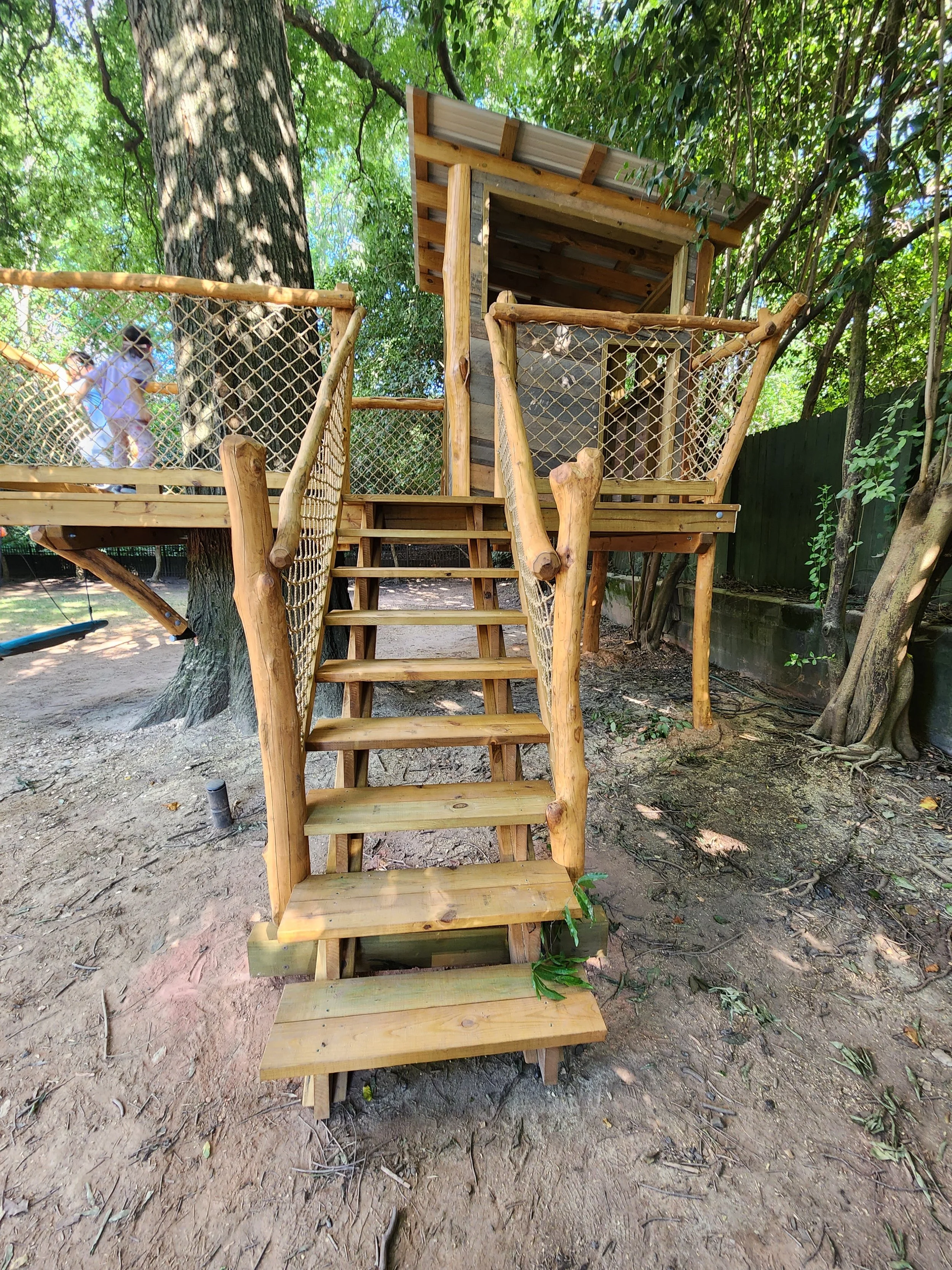 dilworth-charlotte-nc-custom-black-locust-playground-treehouse-overview-005.jpeg