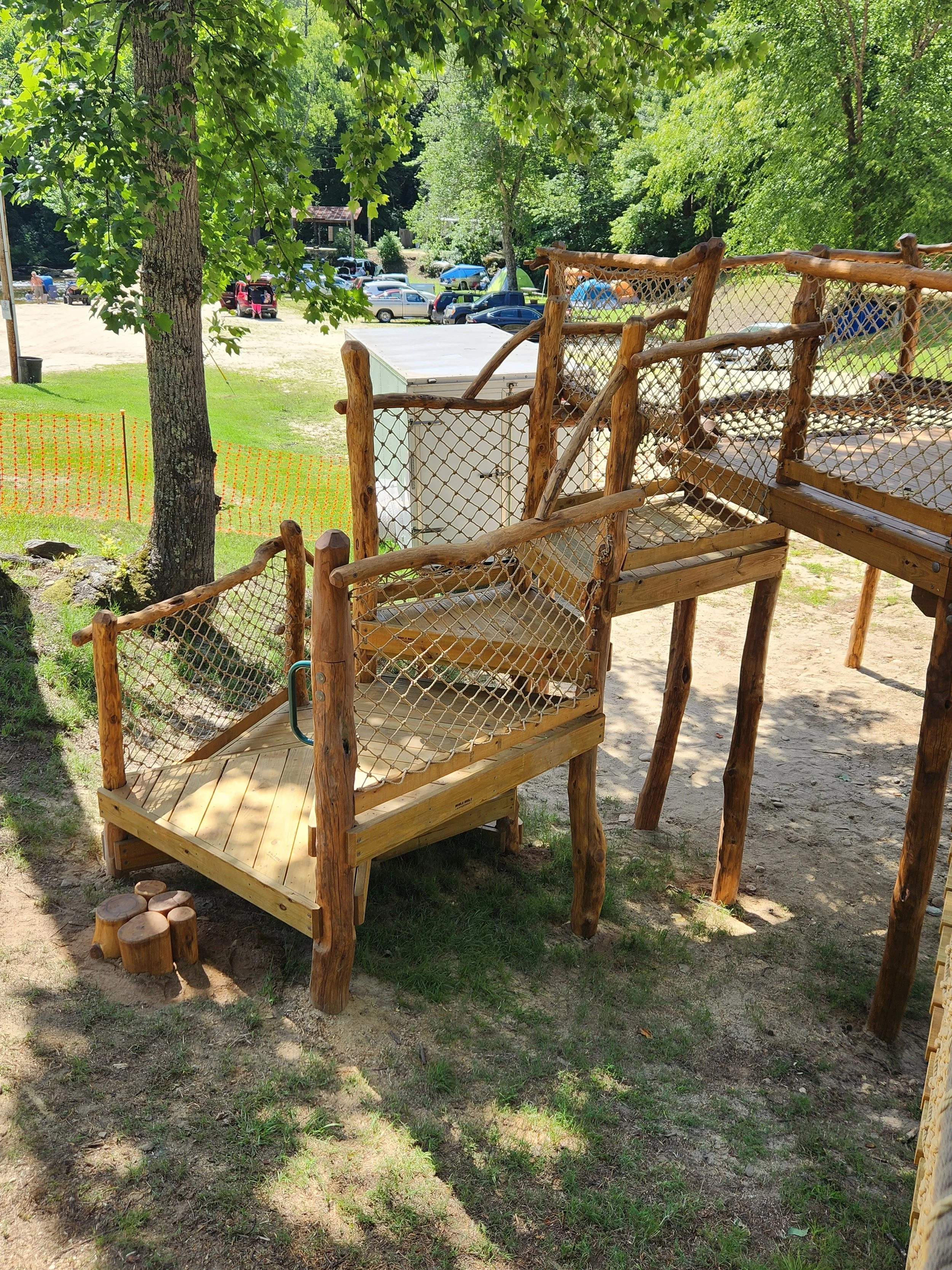 morganton-nc-horseshoe-bend-family-campground-custom-black-locust-playground-treehouse-landings-003.jpg