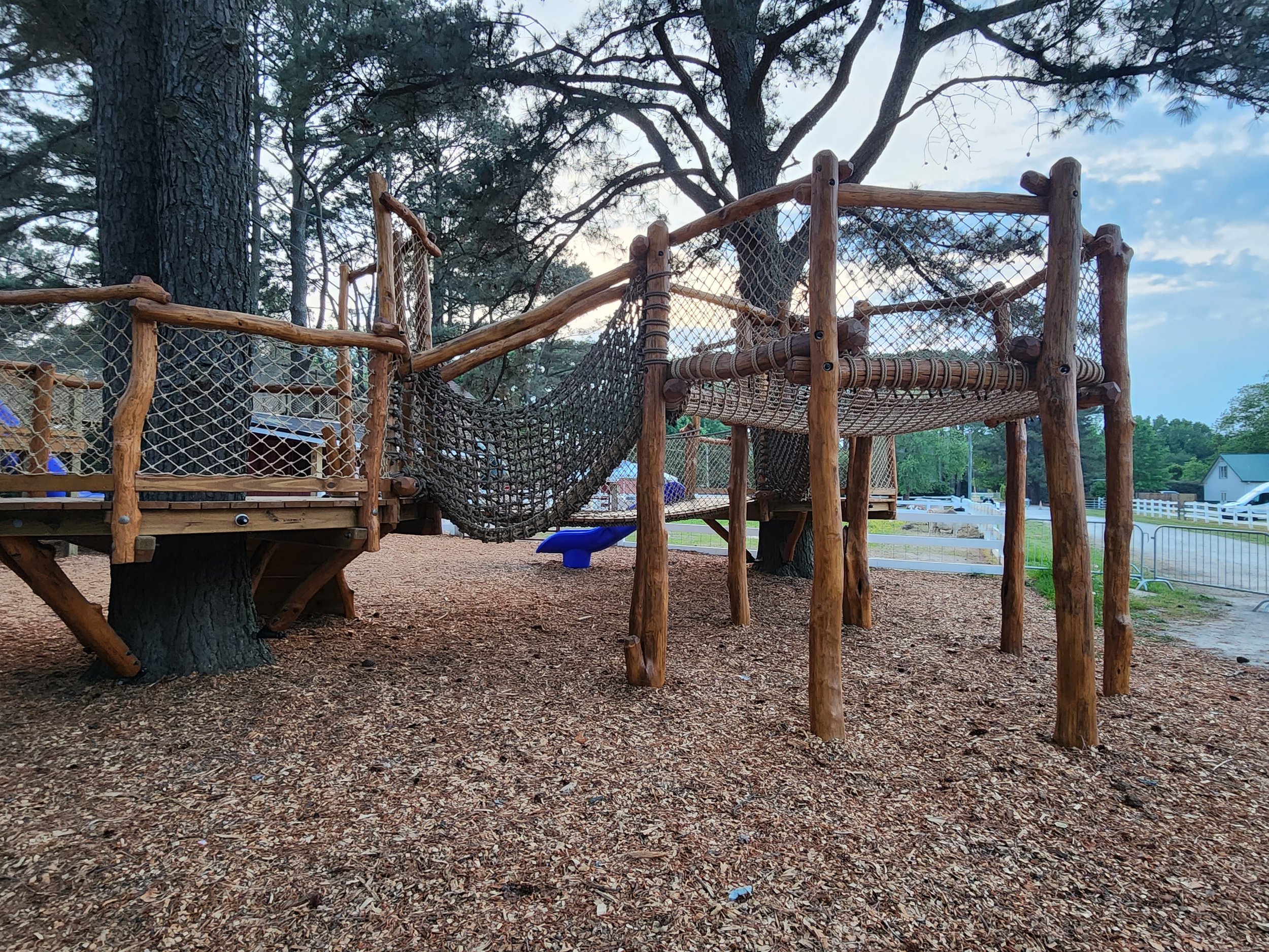 virginia-beach-va-custom-black-locust-playground-treehouse-overview-009.jpg