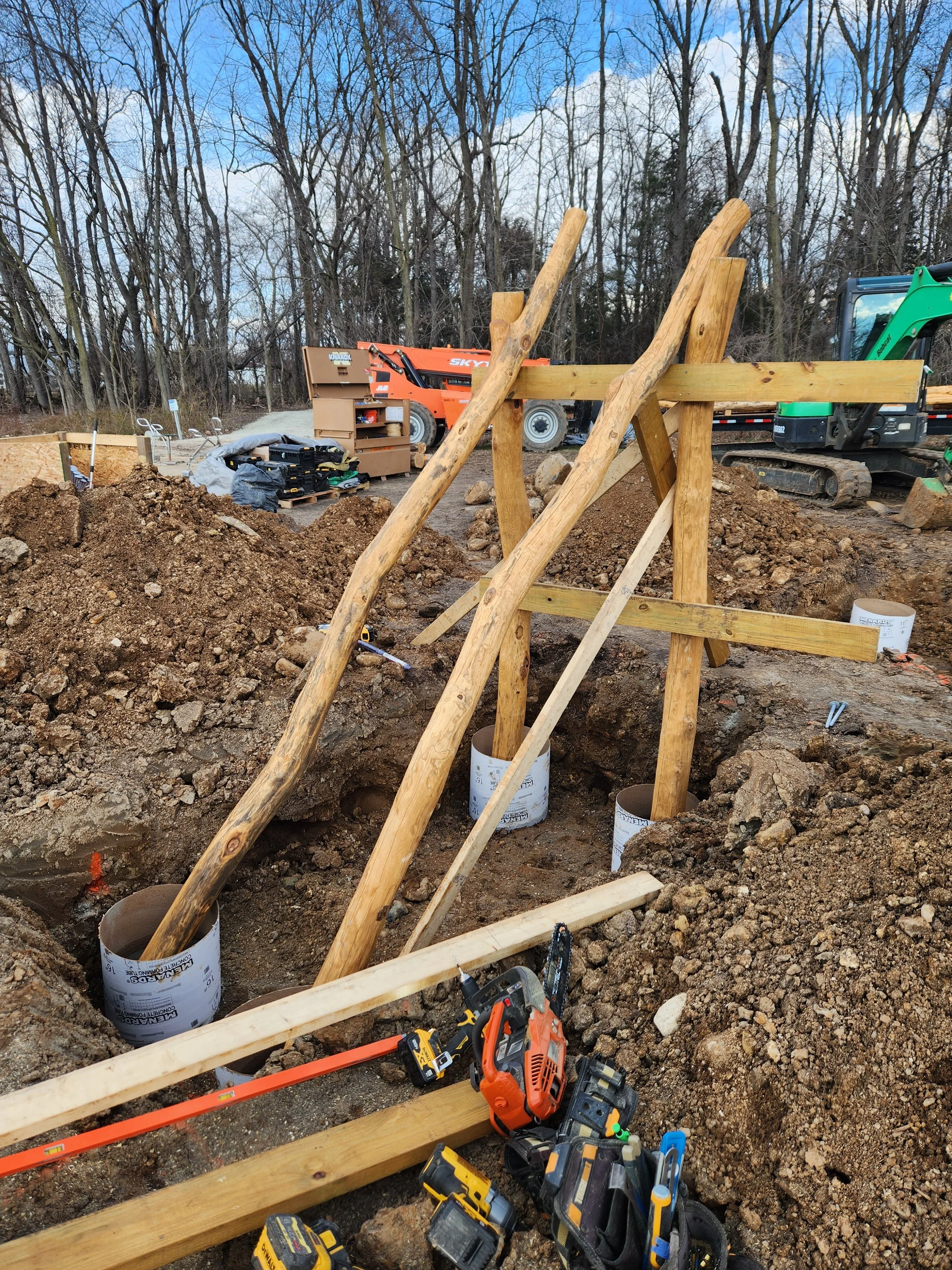 indianapolis-in-custom-black-locust-playground-treehouse-deck-framing-022.jpeg