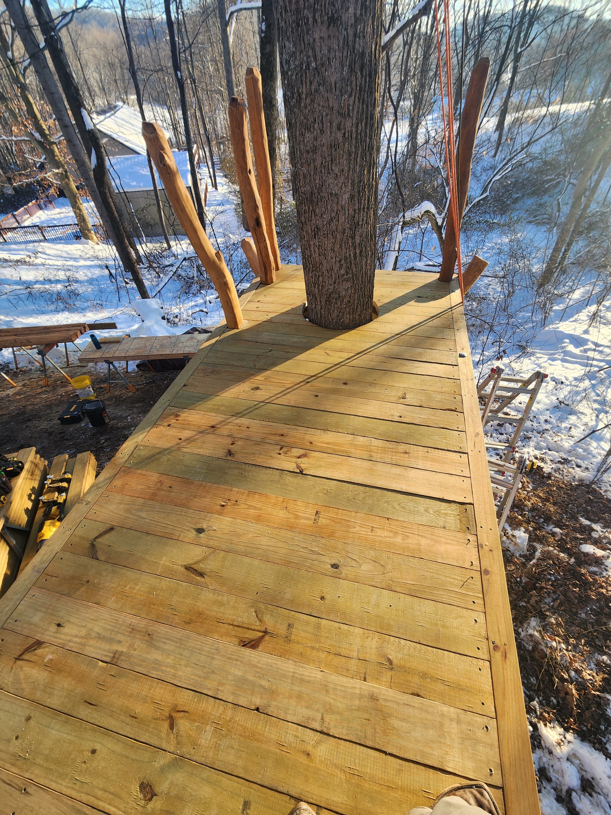 hocking-hills-oh-custom-black-locust-playground-treehouse-decking-001.jpeg