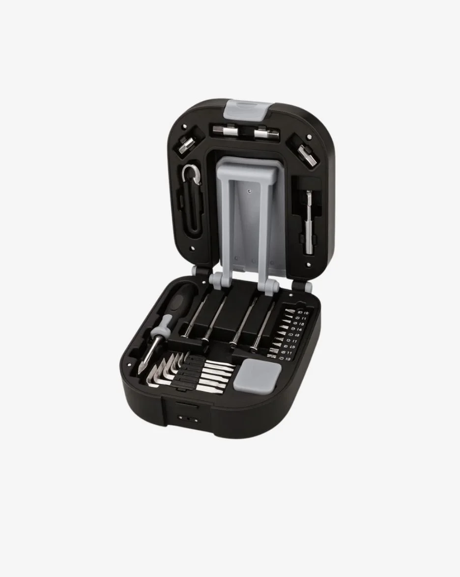 Kit de Herramientas y Luz LED