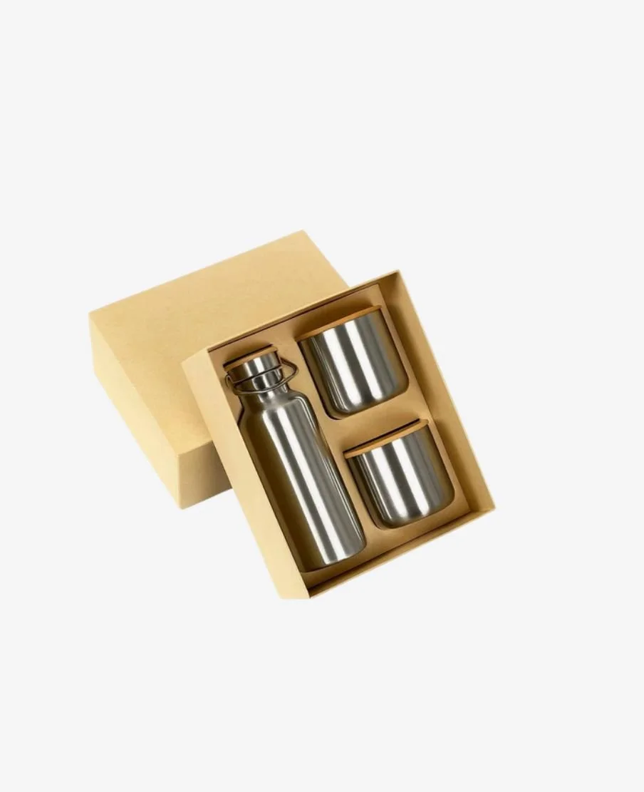 Set de botella y 2 tazas