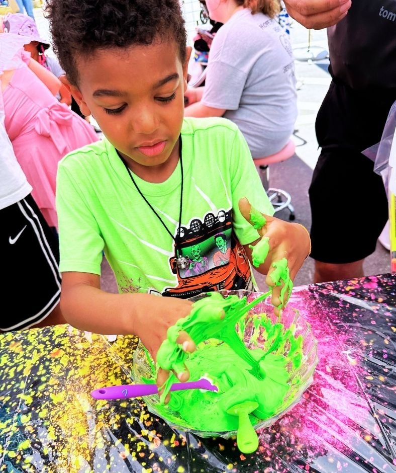 3_Slime making kiddo boy.jpg