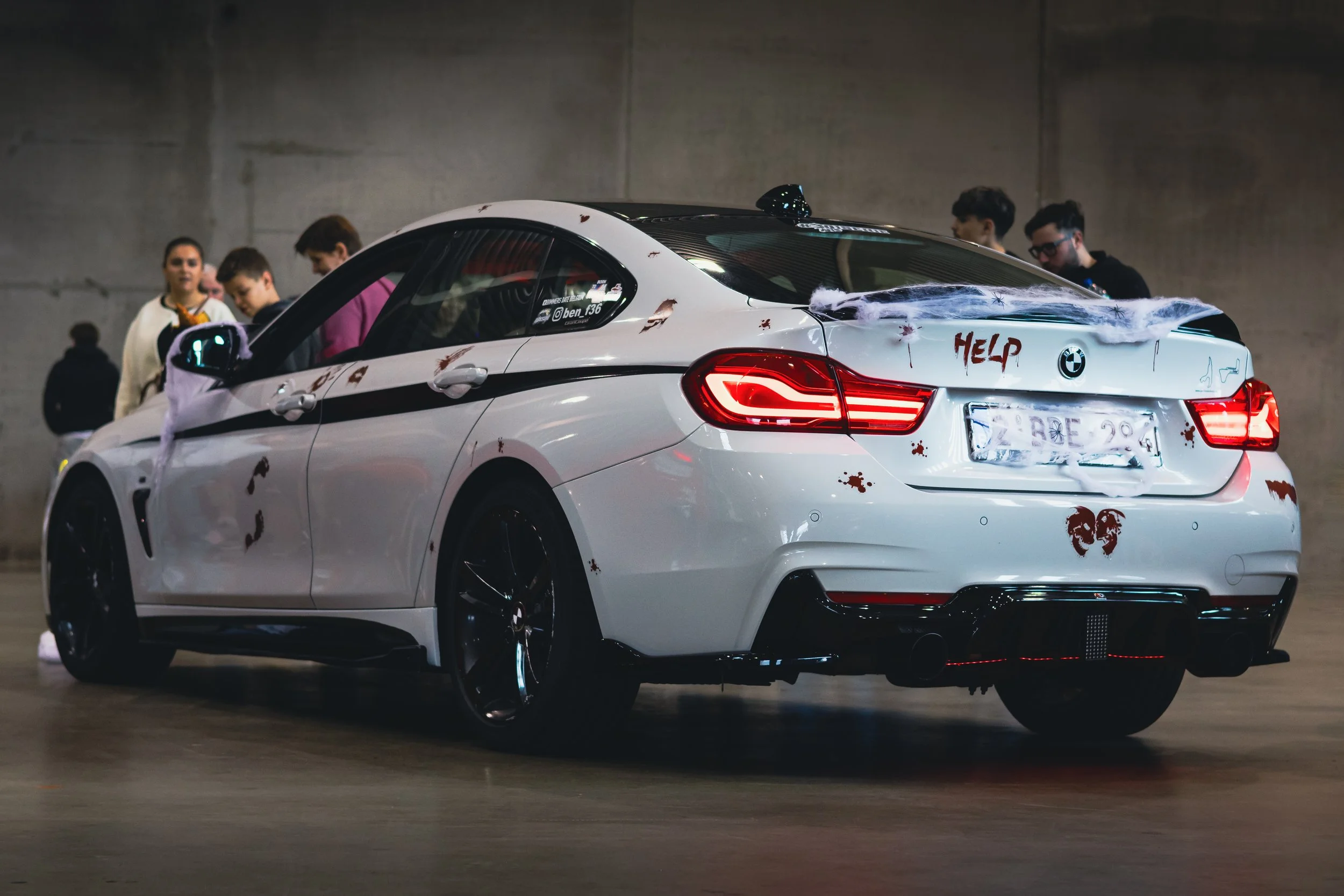 Photographie automobile au Halloween freakshow, Mons Expo