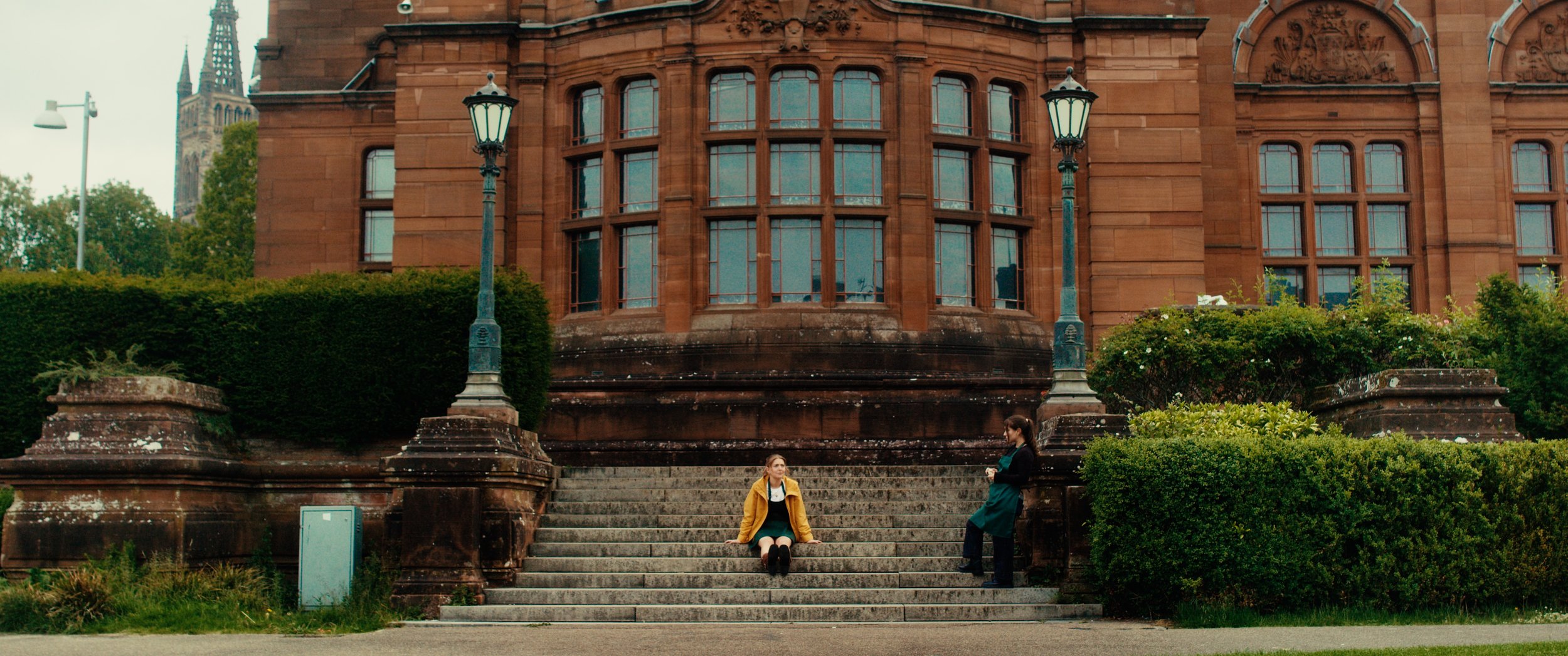 Eilidh (Elle Watson) and Kate (Zoë Lerman) at Kelvingrove Art Gallery and Museum.