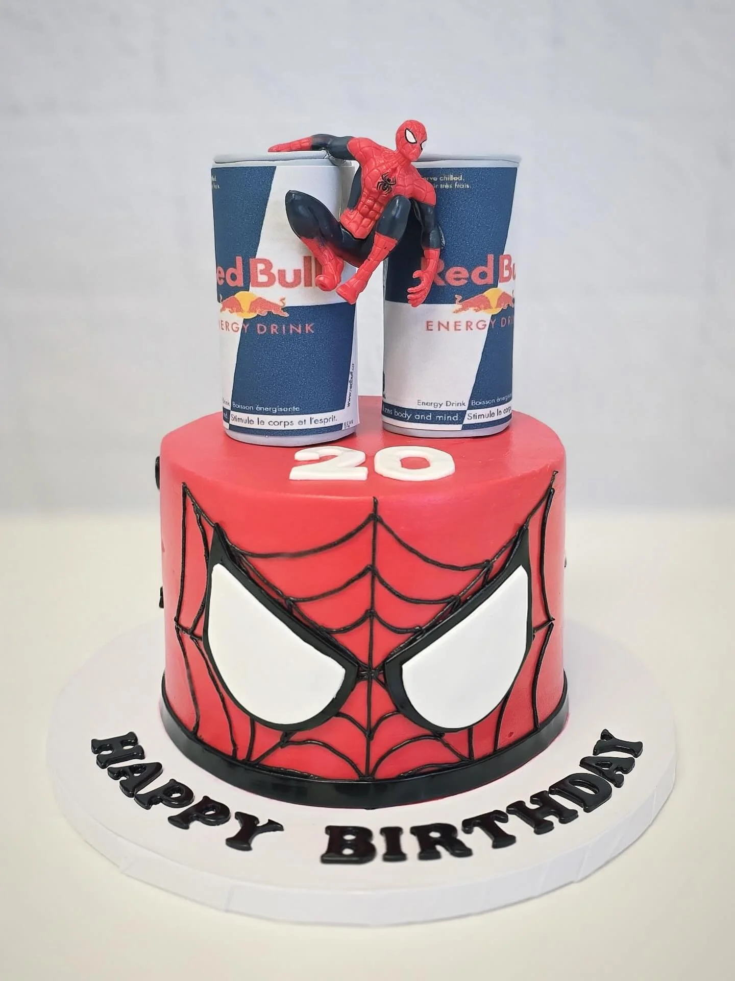 From luxury-inspired designs to bold statement cakes ✨
We&rsquo;ve had the pleasure of creating birthday cakes that reflect each style and personality. Every celebration deserves a cake as unique as the person being celebrated 🤍🎂 #ChantillyCakesEP 