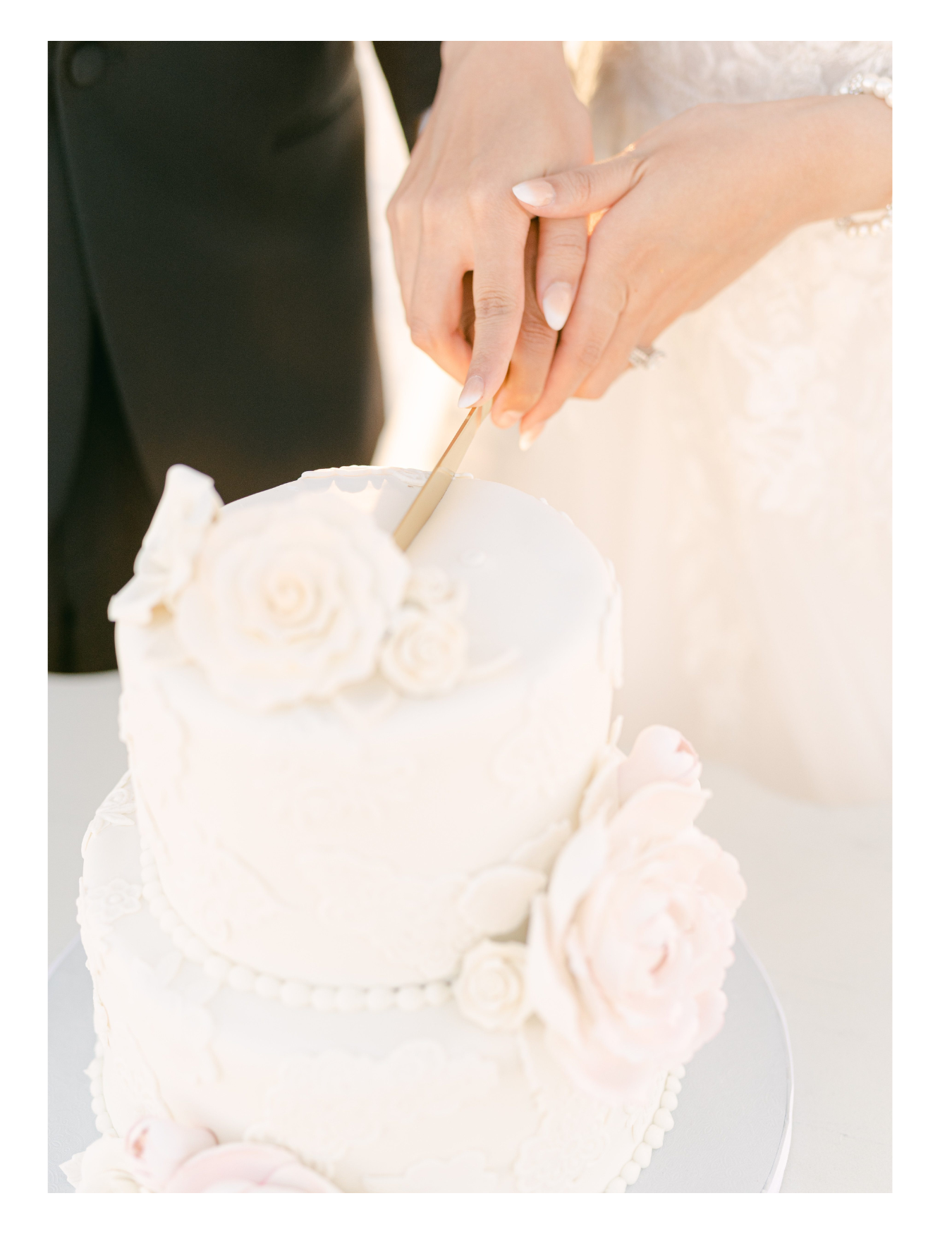 Custom wedding cake in White Sands, NM