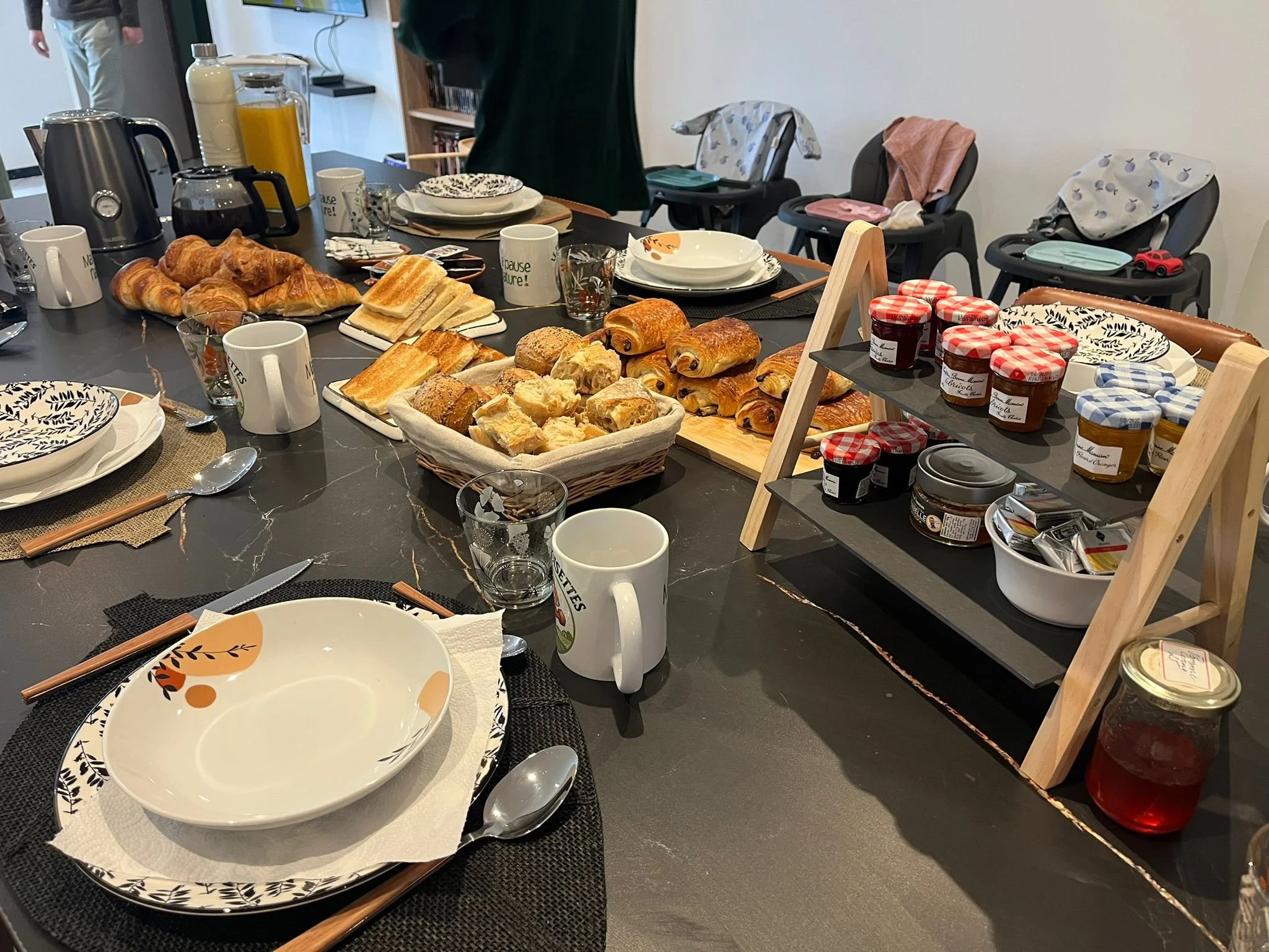 petit dejeuner grand groupe.jpeg